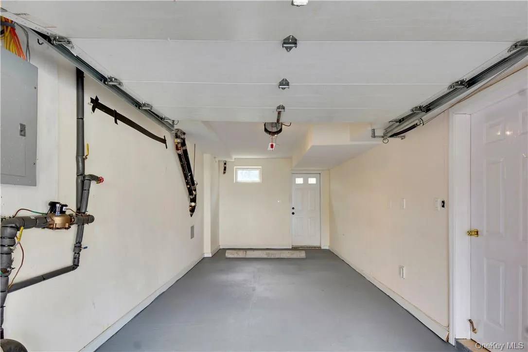5 Crosby Place, New Rochelle, NY, 3 Bedrooms Bedrooms, 6 Rooms Rooms,2 BathroomsBathrooms,Residential Lease,For Rent,Crosby,0,1022591 5 Crosby Place, New Rochelle, NY, 3 Bedrooms Bedrooms, 6 Rooms Rooms,2 BathroomsBathrooms,Residential Lease,For Rent,Crosby,0,1022591