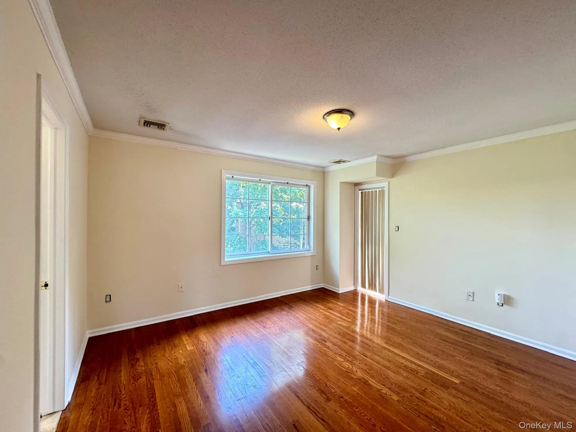 5 Crosby Place, New Rochelle, NY, 3 Bedrooms Bedrooms, 6 Rooms Rooms,2 BathroomsBathrooms,Residential Lease,For Rent,Crosby,0,1022591 5 Crosby Place, New Rochelle, NY, 3 Bedrooms Bedrooms, 6 Rooms Rooms,2 BathroomsBathrooms,Residential Lease,For Rent,Crosby,0,1022591