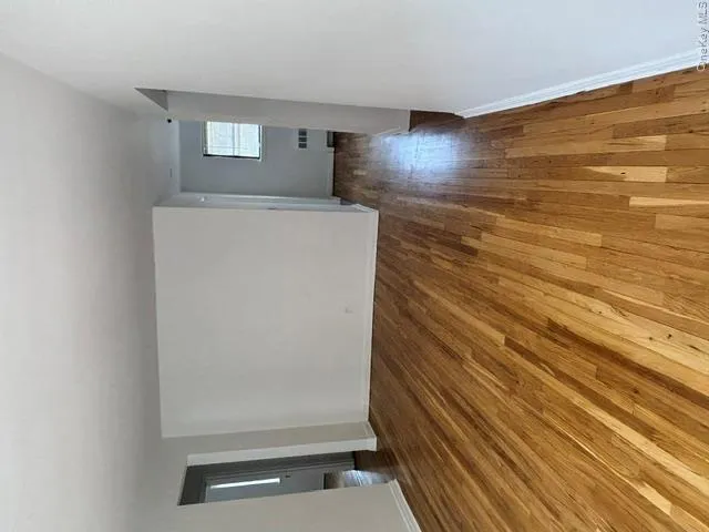 33 Van Wart Avenue, White Plains, NY, 2 Bedrooms Bedrooms, 4 Rooms Rooms,1 BathroomBathrooms,Residential Lease,For Rent,Van Wart,0,1022593 33 Van Wart Avenue, White Plains, NY, 2 Bedrooms Bedrooms, 4 Rooms Rooms,1 BathroomBathrooms,Residential Lease,For Rent,Van Wart,0,1022593