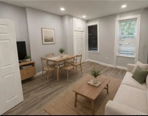 655 Sheffield Avenue, New York, NY, 2 Bedrooms Bedrooms, 6 Rooms Rooms,1 BathroomBathrooms,Residential Lease,For Rent,Sheffield,0,1022596 655 Sheffield Avenue, New York, NY, 2 Bedrooms Bedrooms, 6 Rooms Rooms,1 BathroomBathrooms,Residential Lease,For Rent,Sheffield,0,1022596