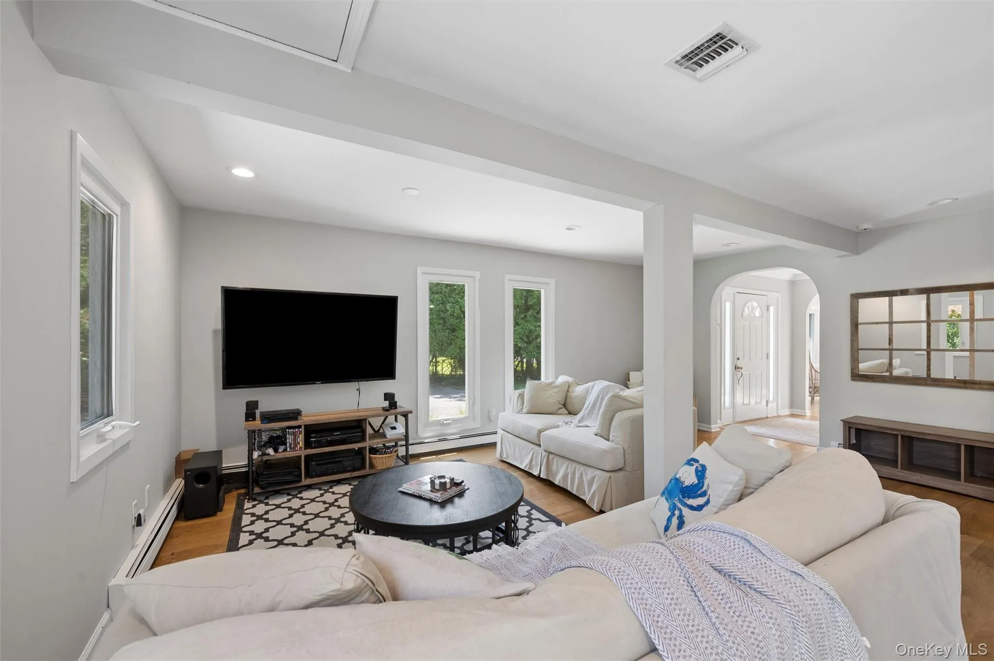 13 Buttercup Lane, Southampton, NY, 3 Bedrooms Bedrooms, 9 Rooms Rooms,4 BathroomsBathrooms,Residential Lease,For Rent,Buttercup,0,1022611 13 Buttercup Lane, Southampton, NY, 3 Bedrooms Bedrooms, 9 Rooms Rooms,4 BathroomsBathrooms,Residential Lease,For Rent,Buttercup,0,1022611