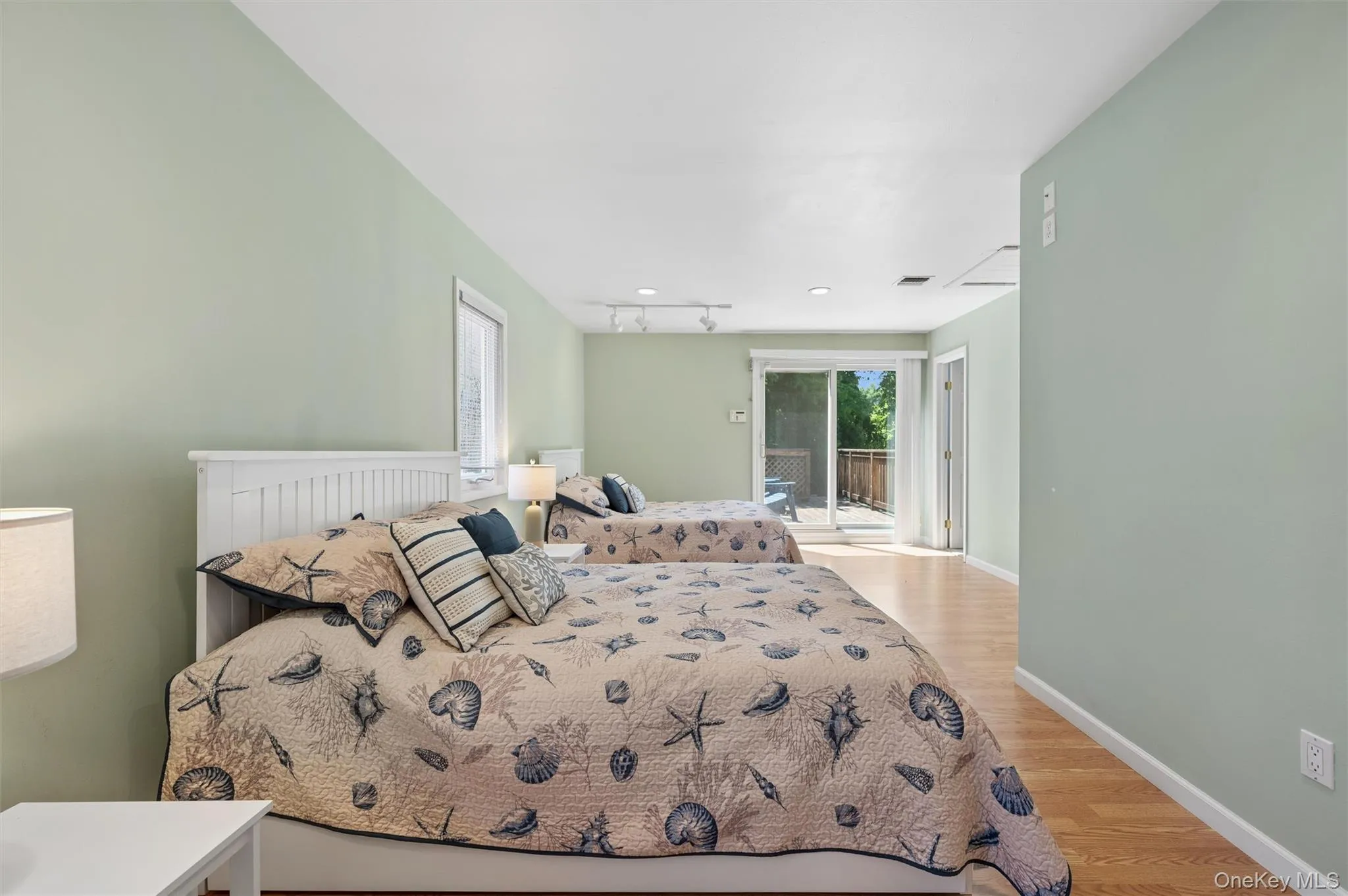 13 Buttercup Lane, Southampton, NY, 3 Bedrooms Bedrooms, 9 Rooms Rooms,4 BathroomsBathrooms,Residential Lease,For Rent,Buttercup,0,1022611 13 Buttercup Lane, Southampton, NY, 3 Bedrooms Bedrooms, 9 Rooms Rooms,4 BathroomsBathrooms,Residential Lease,For Rent,Buttercup,0,1022611