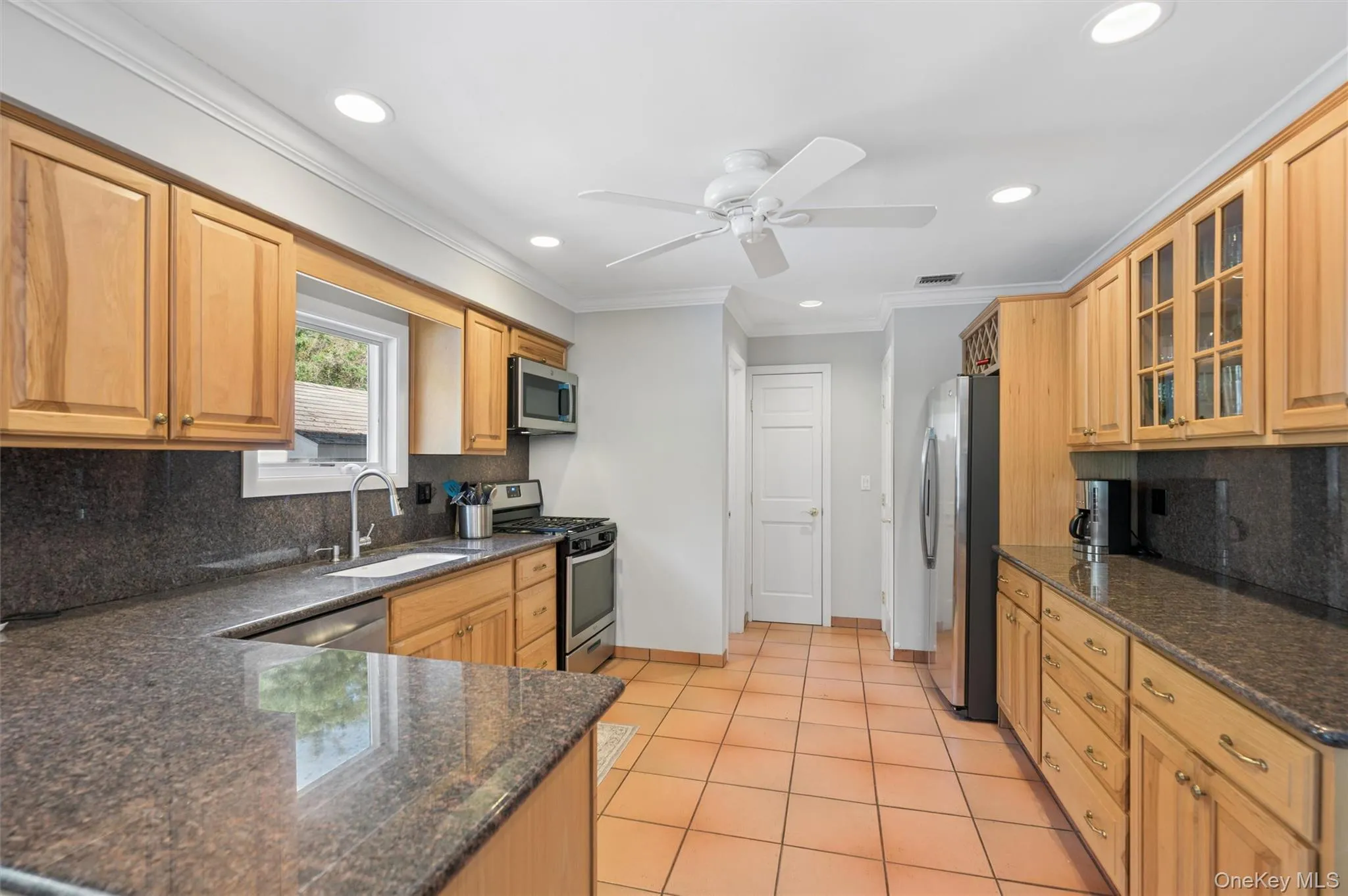 13 Buttercup Lane, Southampton, NY, 3 Bedrooms Bedrooms, 9 Rooms Rooms,4 BathroomsBathrooms,Residential Lease,For Rent,Buttercup,0,1022611 13 Buttercup Lane, Southampton, NY, 3 Bedrooms Bedrooms, 9 Rooms Rooms,4 BathroomsBathrooms,Residential Lease,For Rent,Buttercup,0,1022611