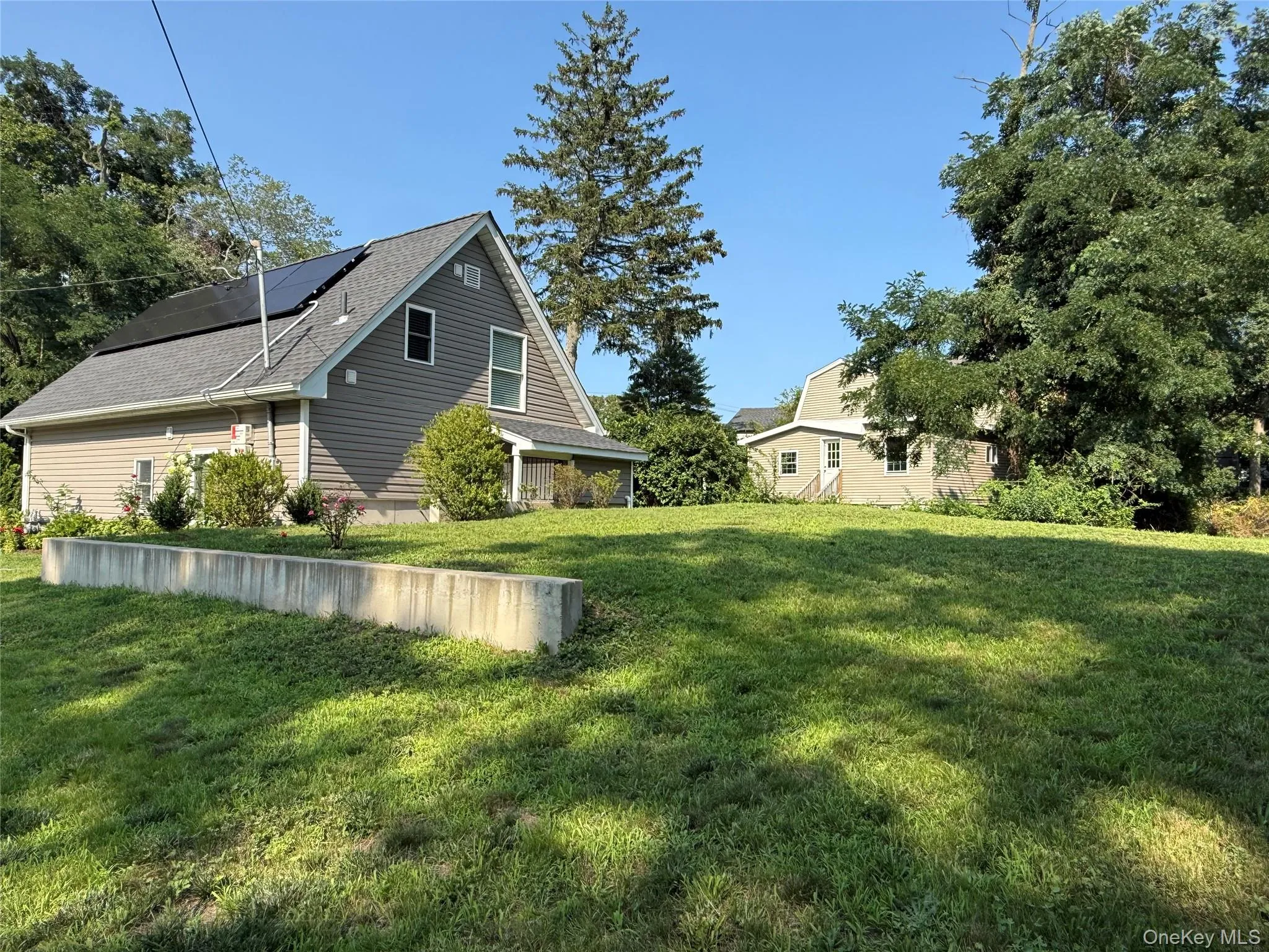 16 Oak Avenue, Riverhead, NY, 3 Bedrooms Bedrooms, 8 Rooms Rooms,2 BathroomsBathrooms,Residential,For Rent,Oak,0,1022614 16 Oak Avenue, Riverhead, NY, 3 Bedrooms Bedrooms, 8 Rooms Rooms,2 BathroomsBathrooms,Residential,For Rent,Oak,0,1022614