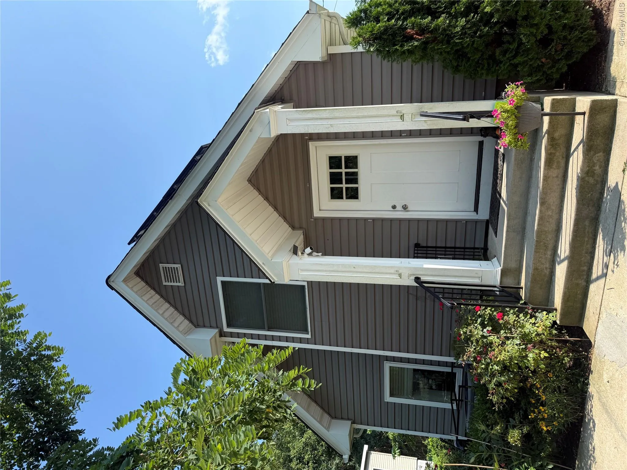 16 Oak Avenue, Riverhead, NY, 3 Bedrooms Bedrooms, 8 Rooms Rooms,2 BathroomsBathrooms,Residential,For Rent,Oak,0,1022614 16 Oak Avenue, Riverhead, NY, 3 Bedrooms Bedrooms, 8 Rooms Rooms,2 BathroomsBathrooms,Residential,For Rent,Oak,0,1022614