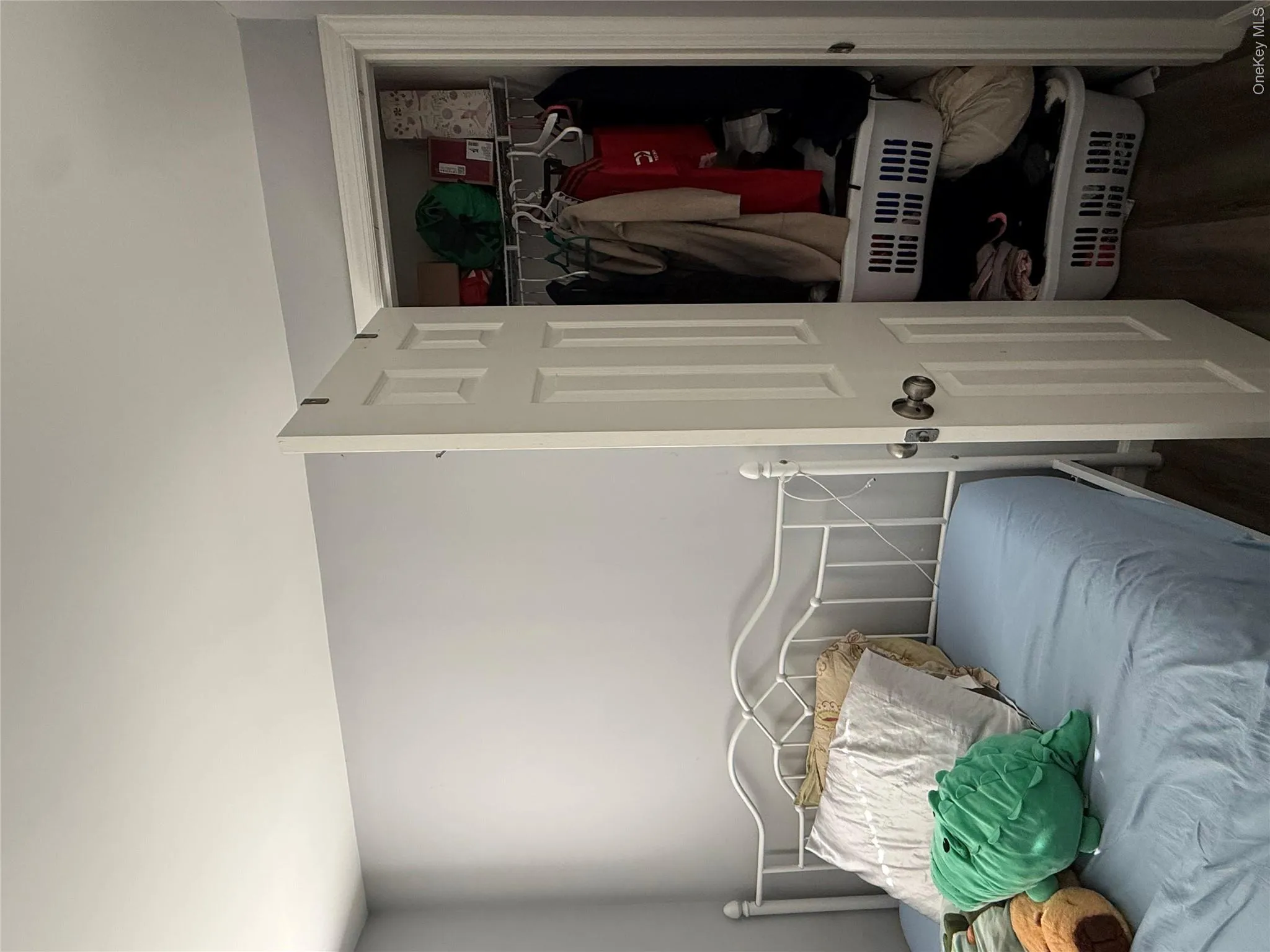 16 Oak Avenue, Riverhead, NY, 3 Bedrooms Bedrooms, 8 Rooms Rooms,2 BathroomsBathrooms,Residential,For Rent,Oak,0,1022614 16 Oak Avenue, Riverhead, NY, 3 Bedrooms Bedrooms, 8 Rooms Rooms,2 BathroomsBathrooms,Residential,For Rent,Oak,0,1022614