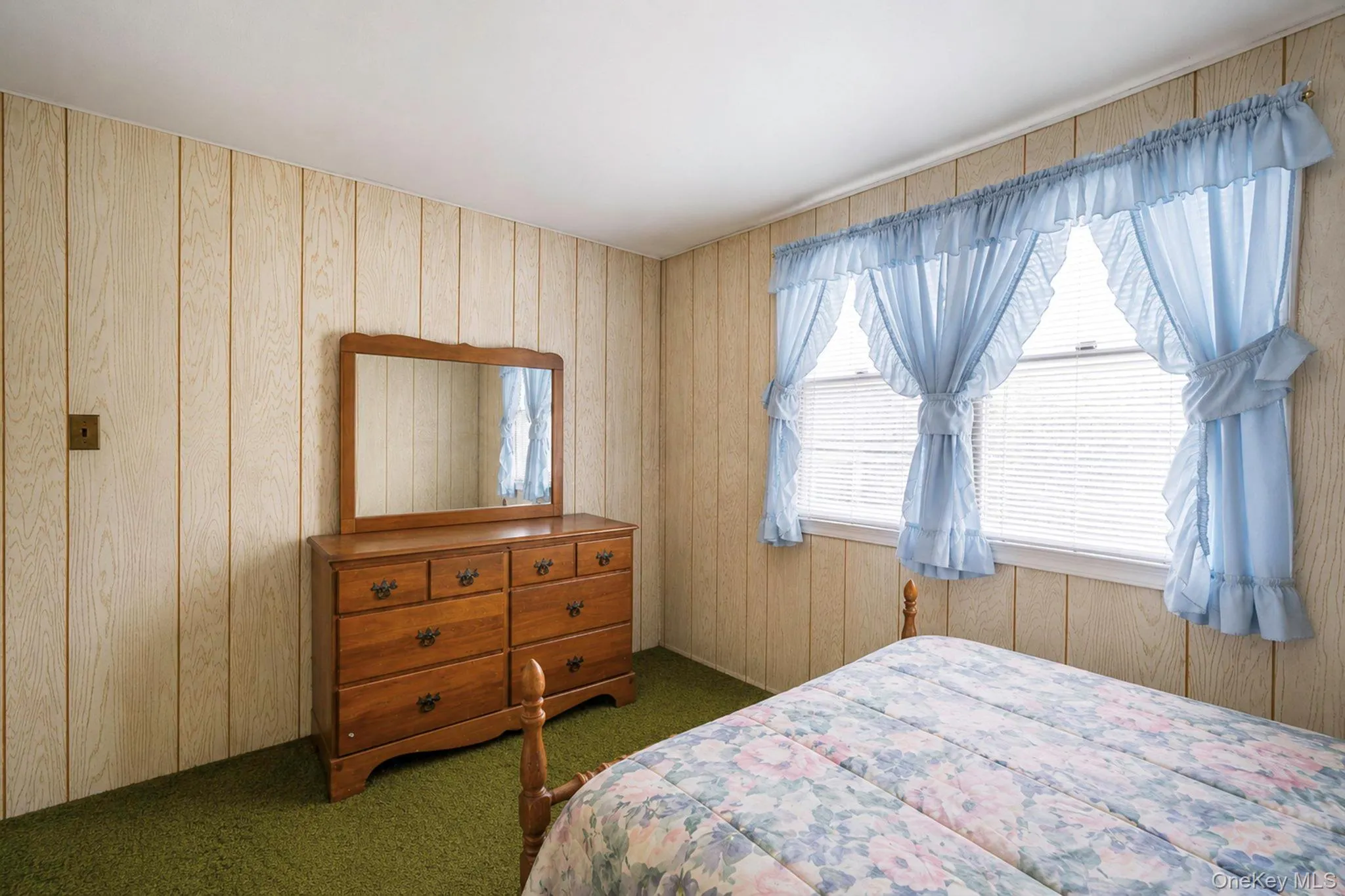 112 Lawrence Avenue, Smithtown, NY, 3 Bedrooms Bedrooms, 9 Rooms Rooms,2 BathroomsBathrooms,Residential,For Rent,Lawrence,0,1022617 112 Lawrence Avenue, Smithtown, NY, 3 Bedrooms Bedrooms, 9 Rooms Rooms,2 BathroomsBathrooms,Residential,For Rent,Lawrence,0,1022617
