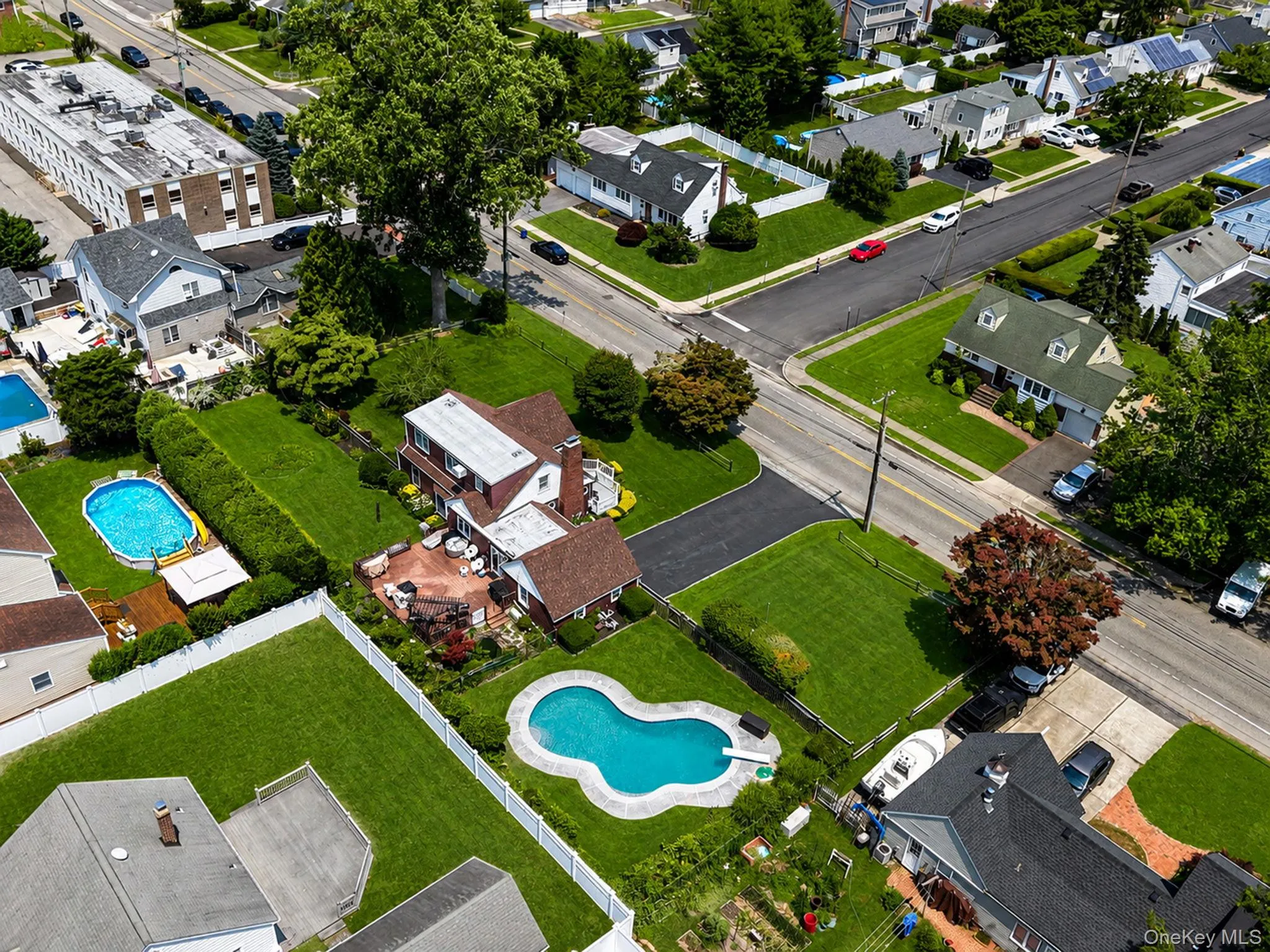 112 Lawrence Avenue, Smithtown, NY, 3 Bedrooms Bedrooms, 9 Rooms Rooms,2 BathroomsBathrooms,Residential,For Rent,Lawrence,0,1022617 112 Lawrence Avenue, Smithtown, NY, 3 Bedrooms Bedrooms, 9 Rooms Rooms,2 BathroomsBathrooms,Residential,For Rent,Lawrence,0,1022617