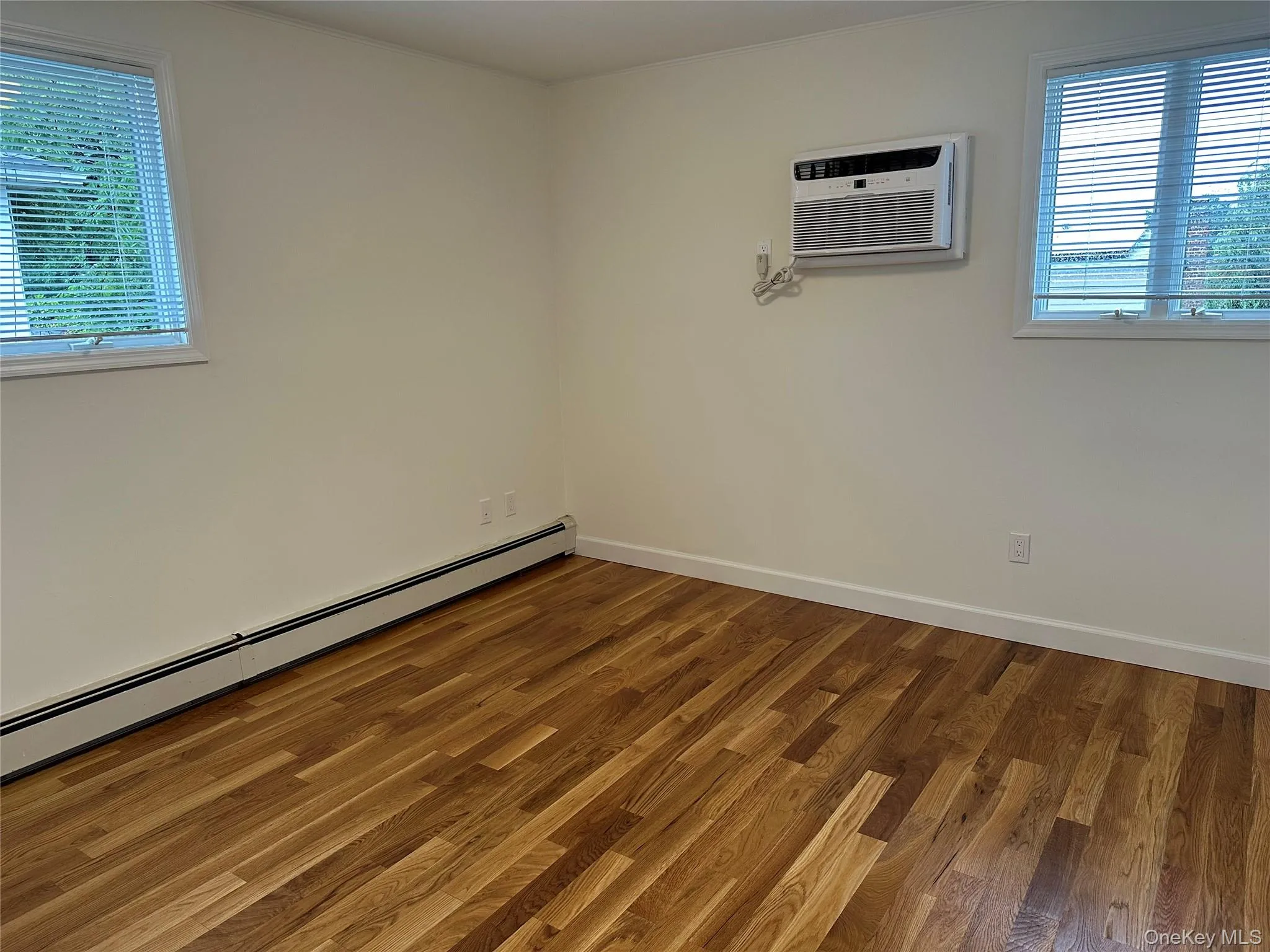 32 Marwood Road, North Hempstead, NY, 2 Bedrooms Bedrooms, 4 Rooms Rooms,2 BathroomsBathrooms,Residential Lease,For Rent,Marwood,0,1022618 32 Marwood Road, North Hempstead, NY, 2 Bedrooms Bedrooms, 4 Rooms Rooms,2 BathroomsBathrooms,Residential Lease,For Rent,Marwood,0,1022618