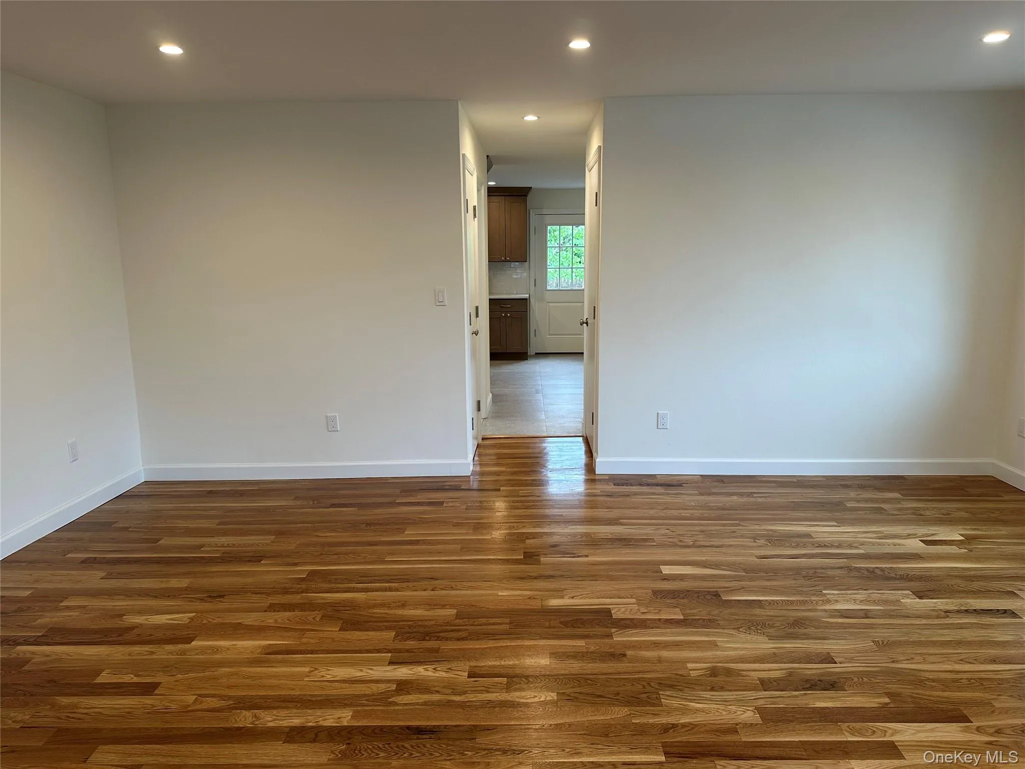 32 Marwood Road, North Hempstead, NY, 2 Bedrooms Bedrooms, 4 Rooms Rooms,2 BathroomsBathrooms,Residential Lease,For Rent,Marwood,0,1022618 32 Marwood Road, North Hempstead, NY, 2 Bedrooms Bedrooms, 4 Rooms Rooms,2 BathroomsBathrooms,Residential Lease,For Rent,Marwood,0,1022618