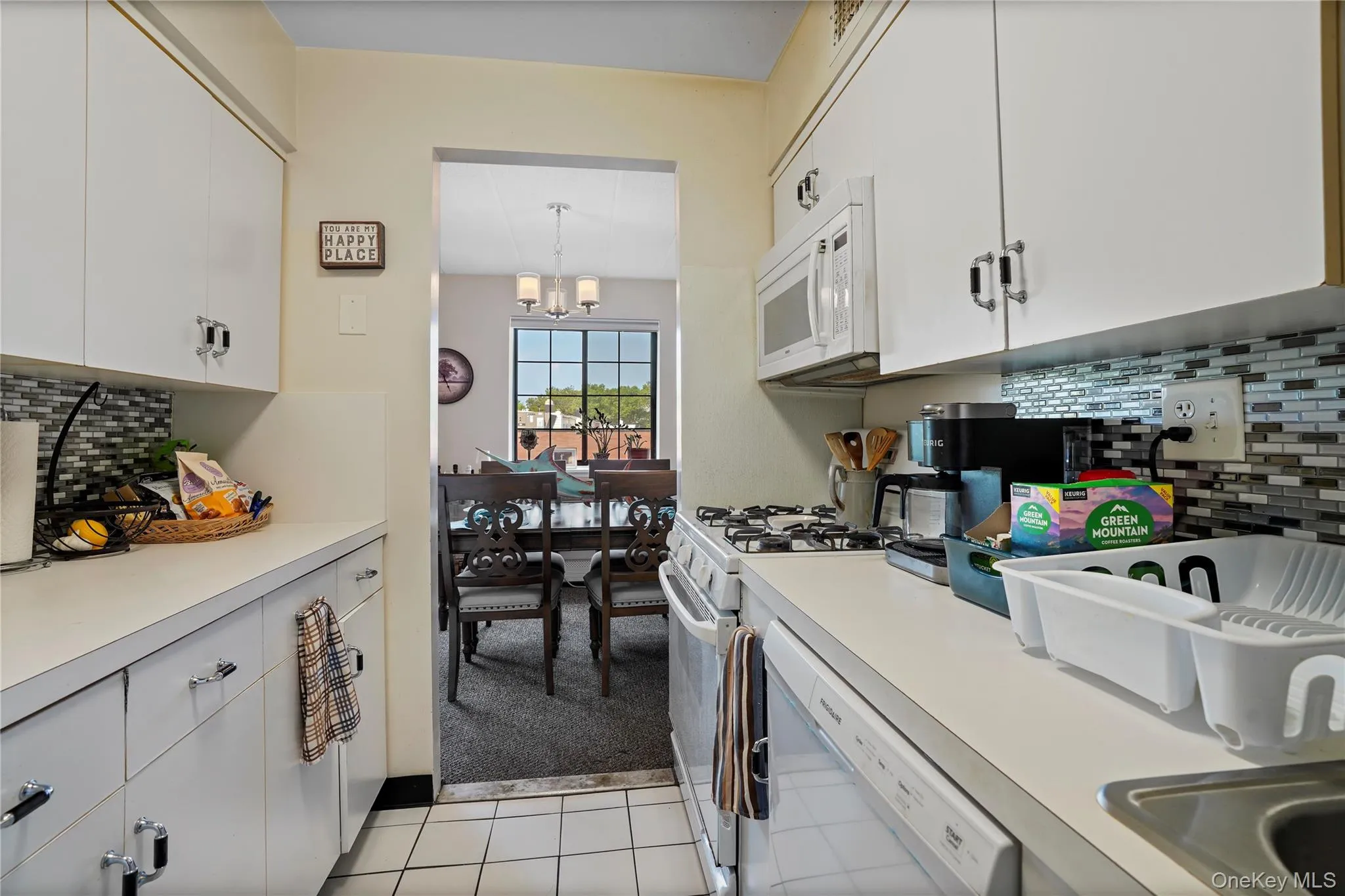 71-49 Metropolitan Avenue, New York, NY, 2 Bedrooms Bedrooms, 5 Rooms Rooms,2 BathroomsBathrooms,Residential,For Rent,Metropolitan,0,1022623 71-49 Metropolitan Avenue, New York, NY, 2 Bedrooms Bedrooms, 5 Rooms Rooms,2 BathroomsBathrooms,Residential,For Rent,Metropolitan,0,1022623