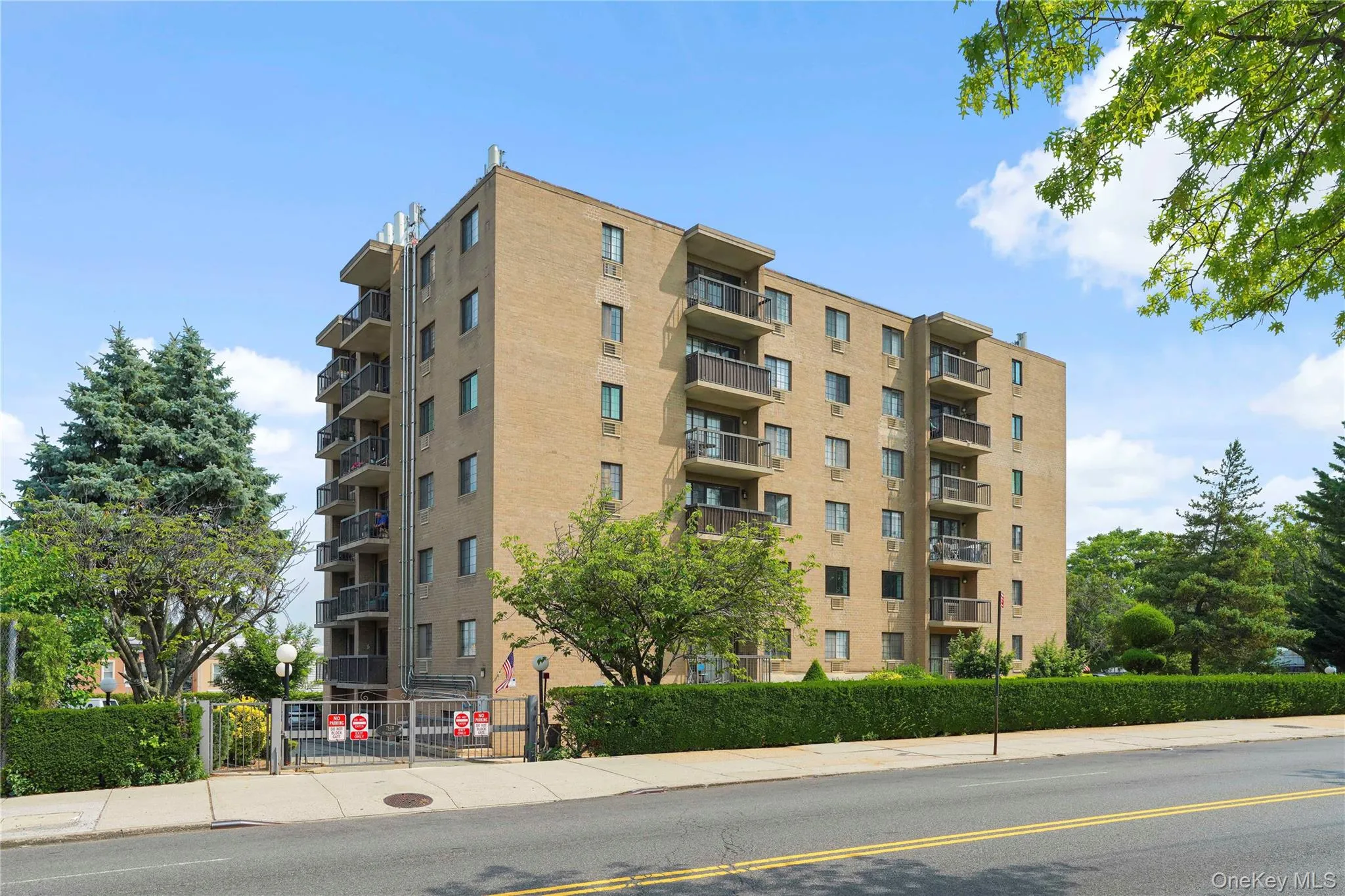 71-49 Metropolitan Avenue, New York, NY, 2 Bedrooms Bedrooms, 5 Rooms Rooms,2 BathroomsBathrooms,Residential,For Rent,Metropolitan,0,1022623 71-49 Metropolitan Avenue, New York, NY, 2 Bedrooms Bedrooms, 5 Rooms Rooms,2 BathroomsBathrooms,Residential,For Rent,Metropolitan,0,1022623