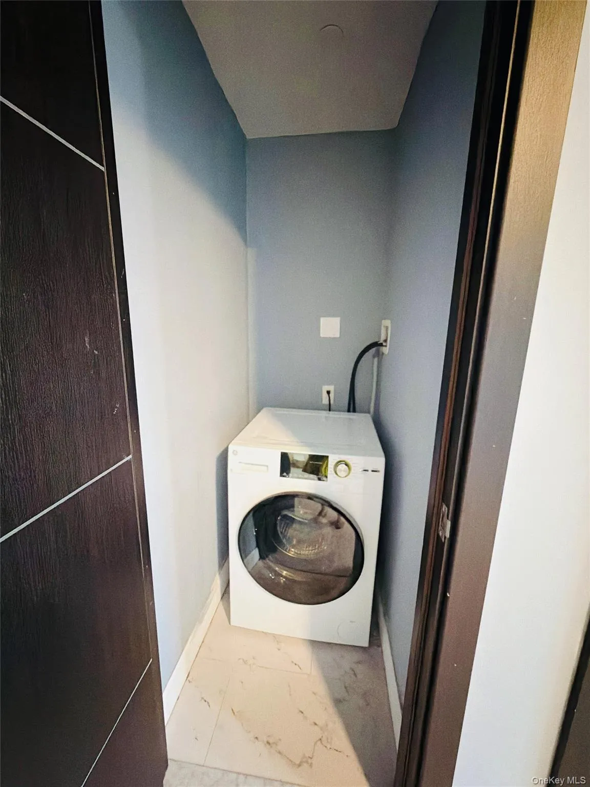 35-20 146th Street, New York, NY, 2 Bedrooms Bedrooms, 5 Rooms Rooms,1 BathroomBathrooms,Residential,For Rent,146th,0,1022624 35-20 146th Street, New York, NY, 2 Bedrooms Bedrooms, 5 Rooms Rooms,1 BathroomBathrooms,Residential,For Rent,146th,0,1022624
