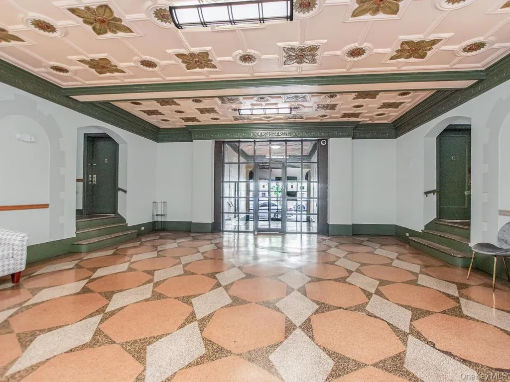 2081 Cruger Avenue, New York, NY, 1 Bedroom Bedrooms, 3 Rooms Rooms,1 BathroomBathrooms,Residential,For Rent,Cruger,0,1022631 2081 Cruger Avenue, New York, NY, 1 Bedroom Bedrooms, 3 Rooms Rooms,1 BathroomBathrooms,Residential,For Rent,Cruger,0,1022631
