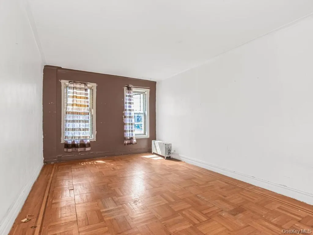 2081 Cruger Avenue, New York, NY, 1 Bedroom Bedrooms, 3 Rooms Rooms,1 BathroomBathrooms,Residential,For Rent,Cruger,0,1022631 2081 Cruger Avenue, New York, NY, 1 Bedroom Bedrooms, 3 Rooms Rooms,1 BathroomBathrooms,Residential,For Rent,Cruger,0,1022631
