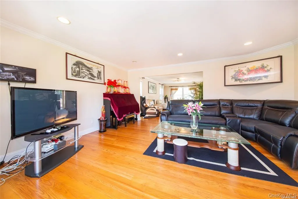 66 Maple Street, North Hempstead, NY, 4 Bedrooms Bedrooms, 10 Rooms Rooms,3 BathroomsBathrooms,Residential,For Rent,Maple,0,1022632 66 Maple Street, North Hempstead, NY, 4 Bedrooms Bedrooms, 10 Rooms Rooms,3 BathroomsBathrooms,Residential,For Rent,Maple,0,1022632