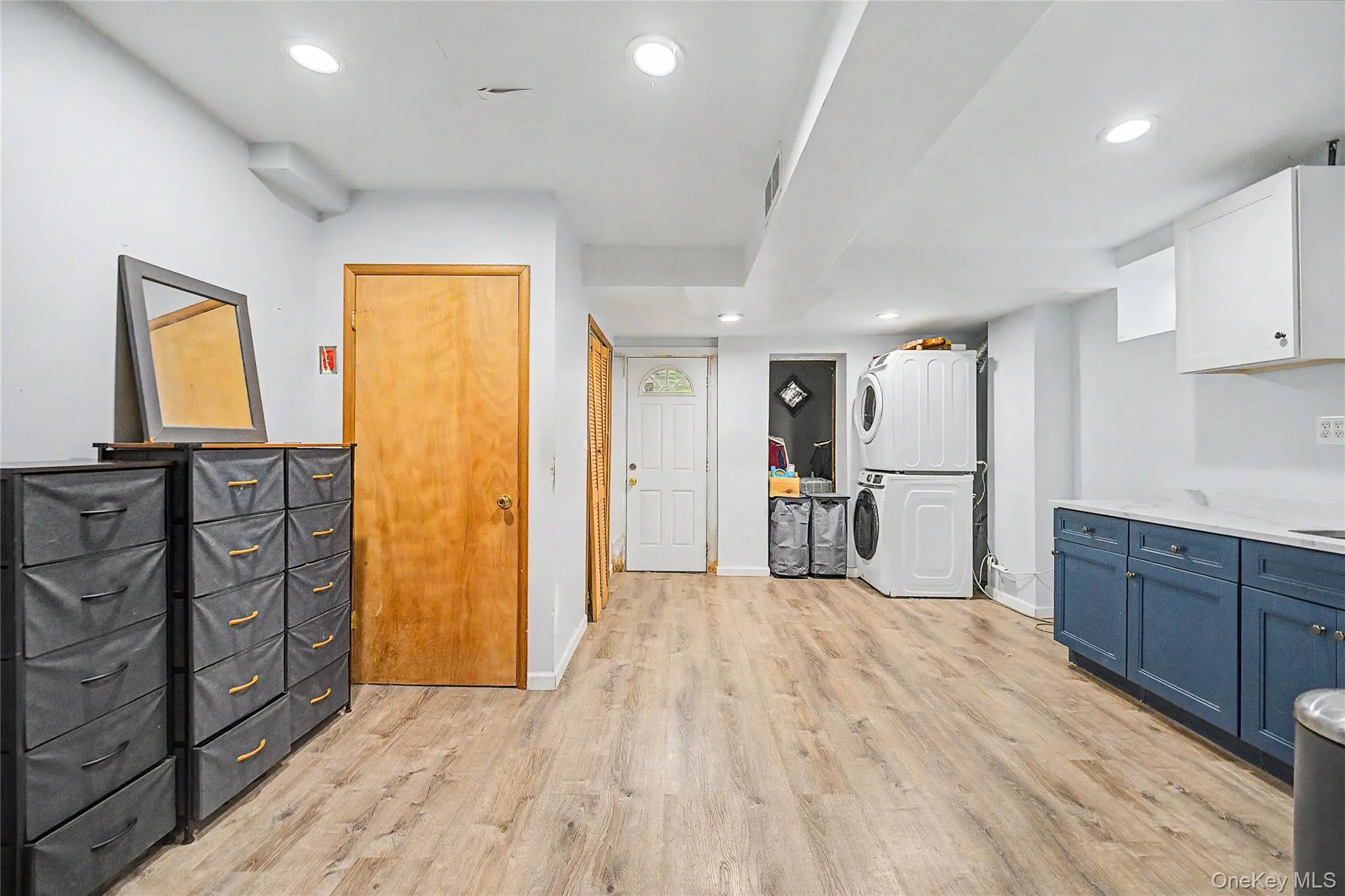 9327 244th Street, Hempstead, NY, 3 Bedrooms Bedrooms, 8 Rooms Rooms,1 BathroomBathrooms,Residential,For Rent,244th,0,1022633 9327 244th Street, Hempstead, NY, 3 Bedrooms Bedrooms, 8 Rooms Rooms,1 BathroomBathrooms,Residential,For Rent,244th,0,1022633