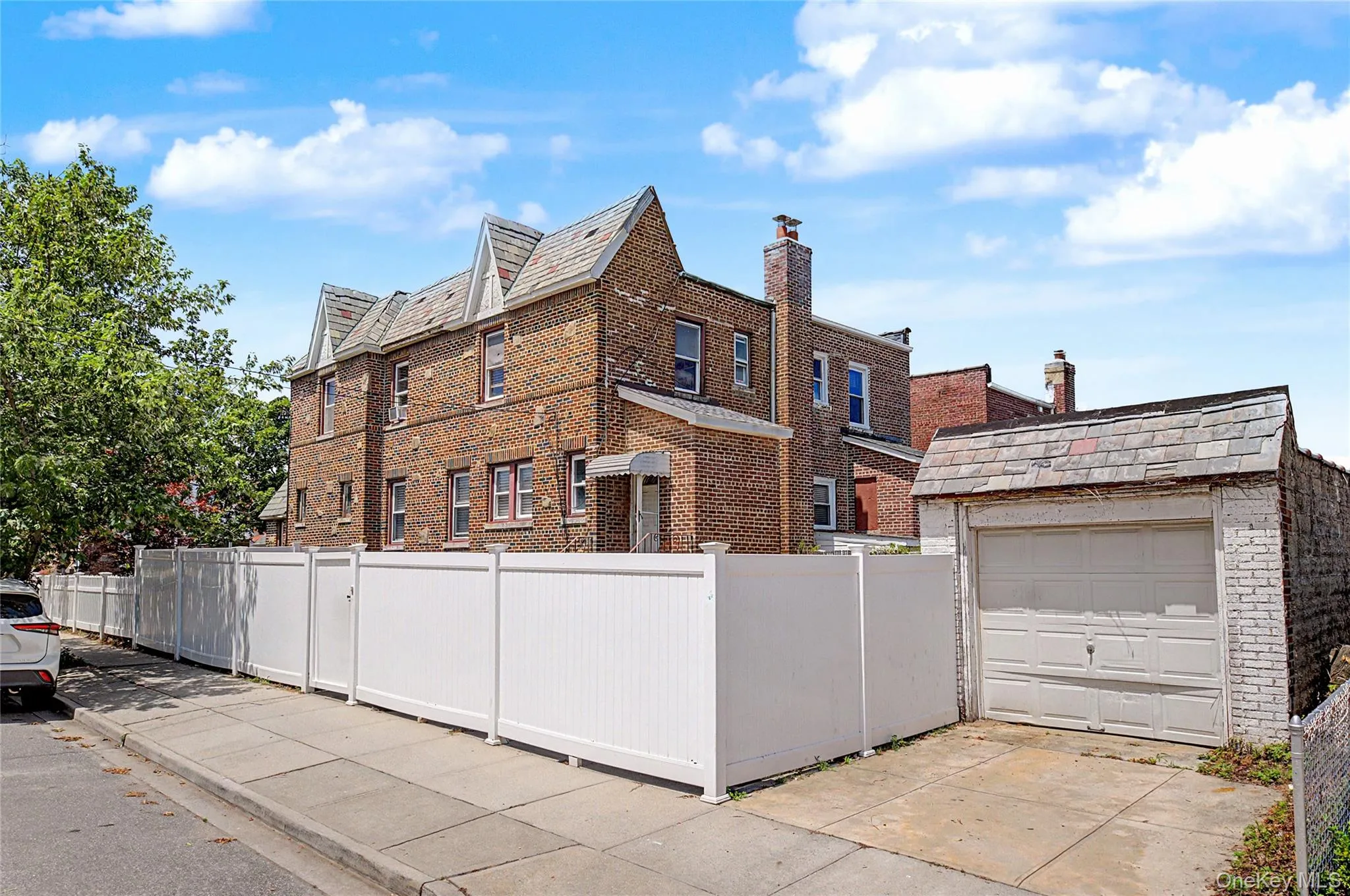 9327 244th Street, Hempstead, NY, 3 Bedrooms Bedrooms, 8 Rooms Rooms,1 BathroomBathrooms,Residential,For Rent,244th,0,1022633 9327 244th Street, Hempstead, NY, 3 Bedrooms Bedrooms, 8 Rooms Rooms,1 BathroomBathrooms,Residential,For Rent,244th,0,1022633