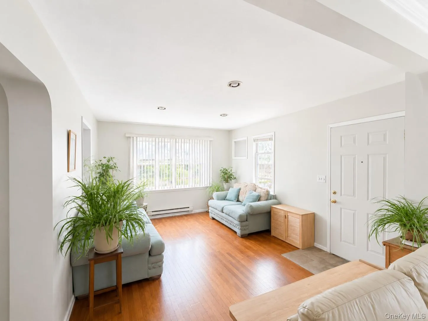 8018 217th, New York, NY, 6 Bedrooms Bedrooms, 15 Rooms Rooms,3 BathroomsBathrooms,Residential,For Rent,217th,0,1022643 8018 217th, New York, NY, 6 Bedrooms Bedrooms, 15 Rooms Rooms,3 BathroomsBathrooms,Residential,For Rent,217th,0,1022643
