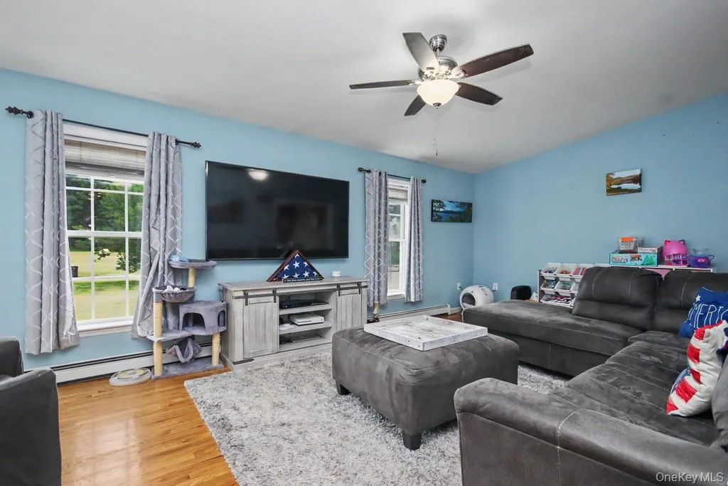 71 Dellwood Court, Minisink, NY, 4 Bedrooms Bedrooms, 8 Rooms Rooms,3 BathroomsBathrooms,Residential,For Rent,Dellwood,0,1022645 71 Dellwood Court, Minisink, NY, 4 Bedrooms Bedrooms, 8 Rooms Rooms,3 BathroomsBathrooms,Residential,For Rent,Dellwood,0,1022645