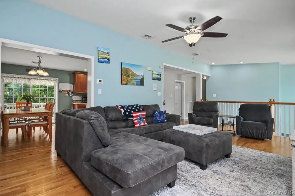 71 Dellwood Court, Minisink, NY, 4 Bedrooms Bedrooms, 8 Rooms Rooms,3 BathroomsBathrooms,Residential,For Rent,Dellwood,0,1022645 71 Dellwood Court, Minisink, NY, 4 Bedrooms Bedrooms, 8 Rooms Rooms,3 BathroomsBathrooms,Residential,For Rent,Dellwood,0,1022645