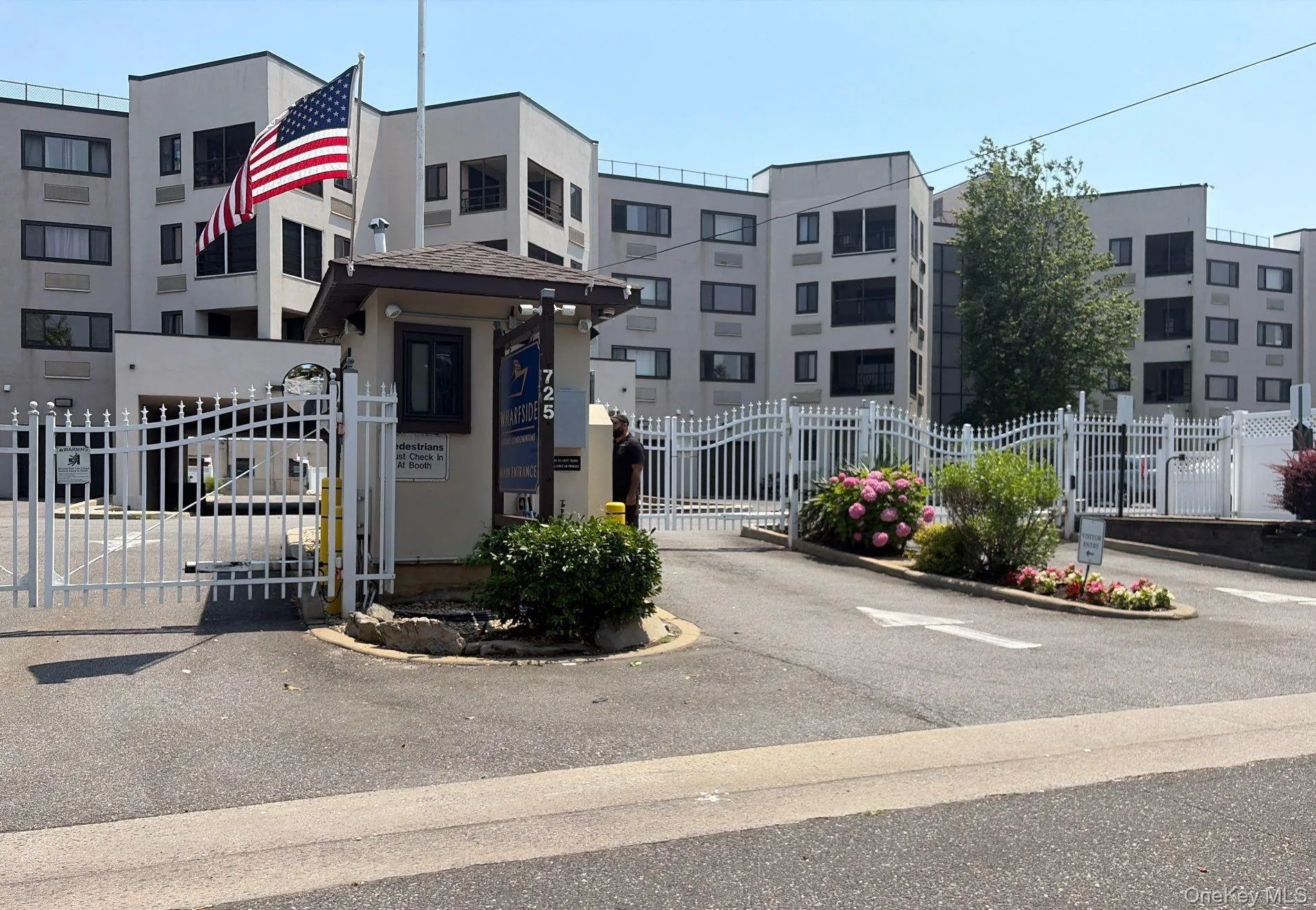 725 Miller Avenue, Hempstead, NY, 1 Bedroom Bedrooms, 3 Rooms Rooms,1 BathroomBathrooms,Residential,For Rent,Miller,0,1022648 725 Miller Avenue, Hempstead, NY, 1 Bedroom Bedrooms, 3 Rooms Rooms,1 BathroomBathrooms,Residential,For Rent,Miller,0,1022648