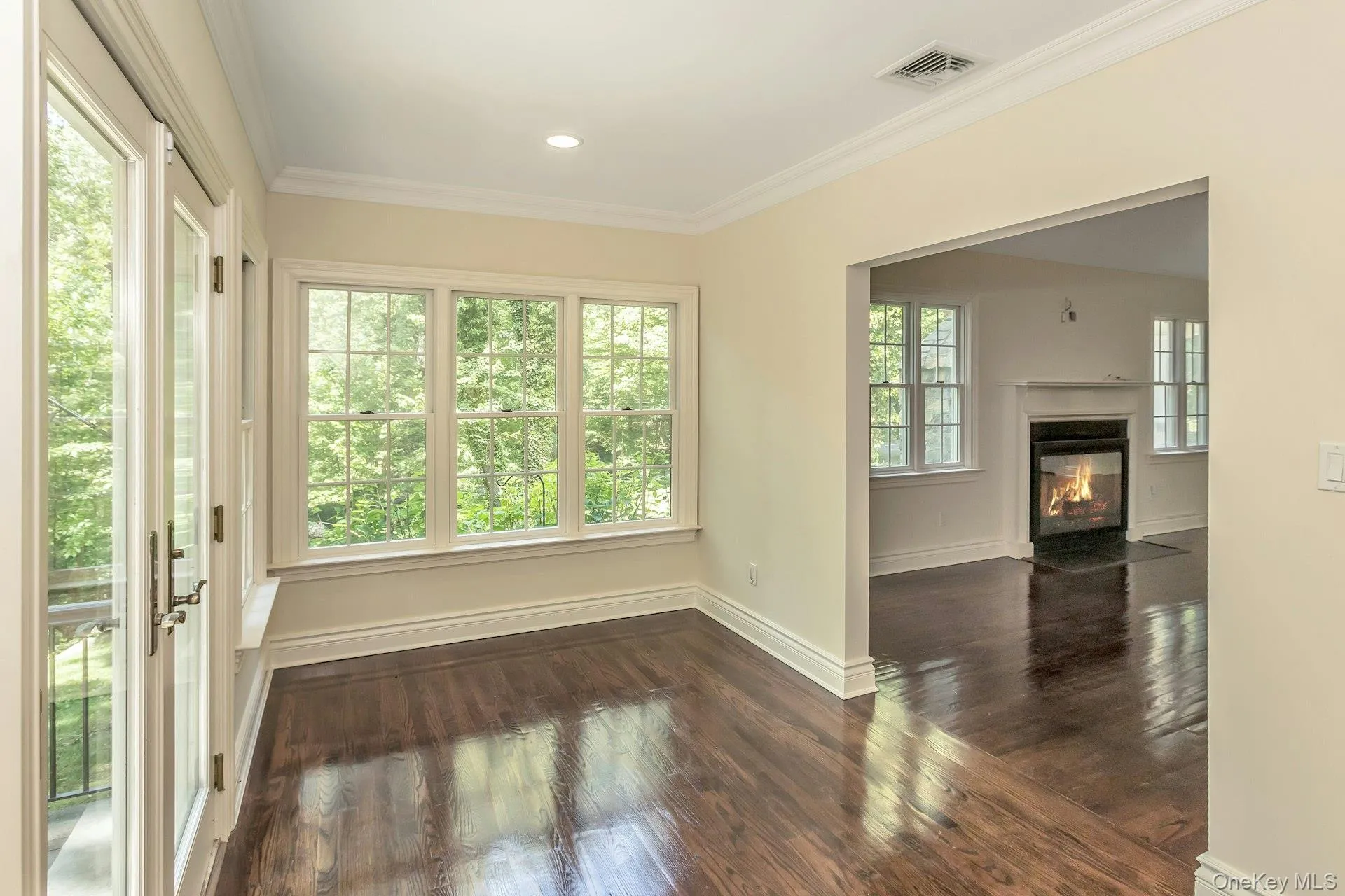 10 Laurel Cove Road, Oyster Bay, NY, 4 Bedrooms Bedrooms, 9 Rooms Rooms,3 BathroomsBathrooms,Residential,For Rent,Laurel Cove,0,1022649 10 Laurel Cove Road, Oyster Bay, NY, 4 Bedrooms Bedrooms, 9 Rooms Rooms,3 BathroomsBathrooms,Residential,For Rent,Laurel Cove,0,1022649