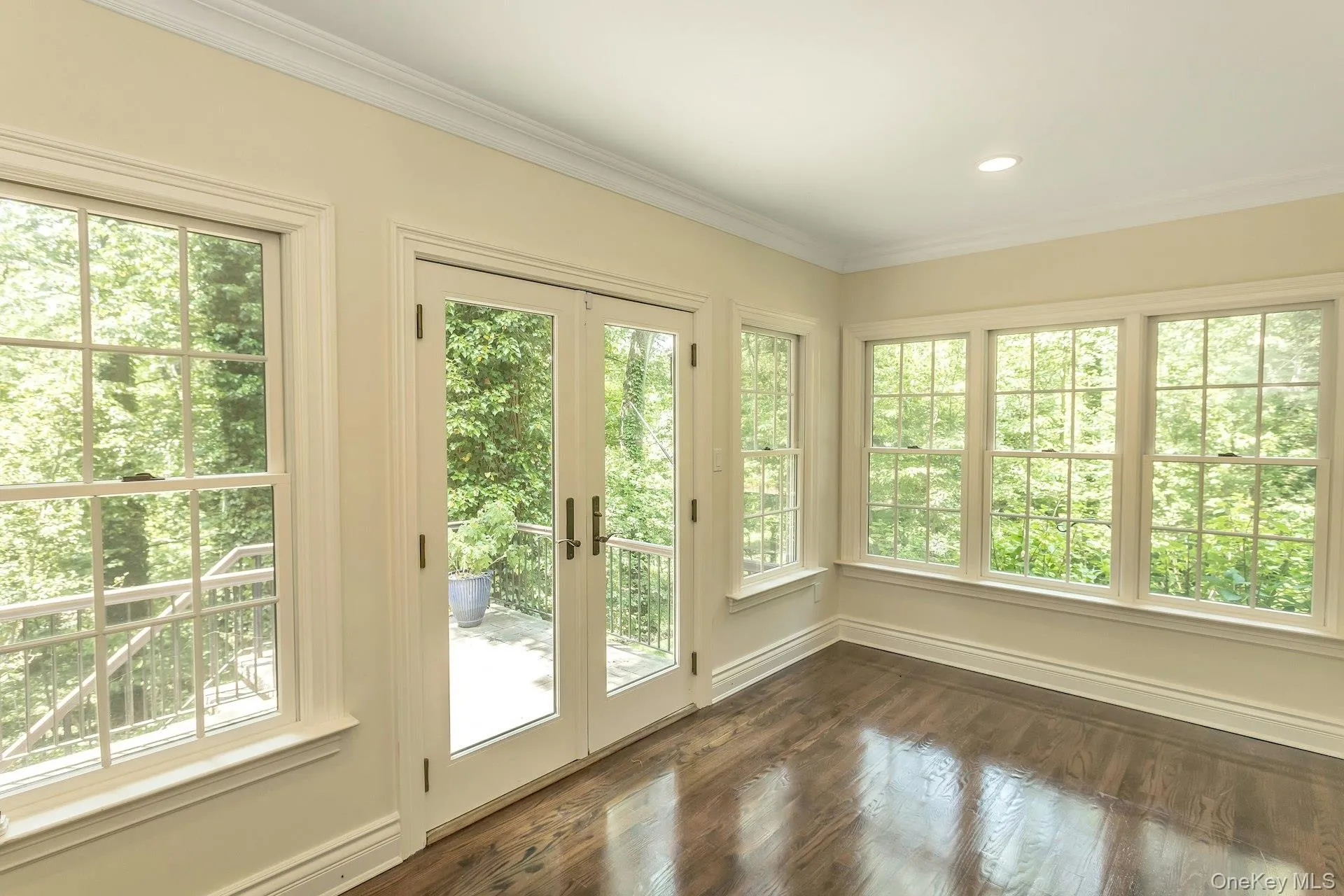 10 Laurel Cove Road, Oyster Bay, NY, 4 Bedrooms Bedrooms, 9 Rooms Rooms,3 BathroomsBathrooms,Residential,For Rent,Laurel Cove,0,1022649 10 Laurel Cove Road, Oyster Bay, NY, 4 Bedrooms Bedrooms, 9 Rooms Rooms,3 BathroomsBathrooms,Residential,For Rent,Laurel Cove,0,1022649