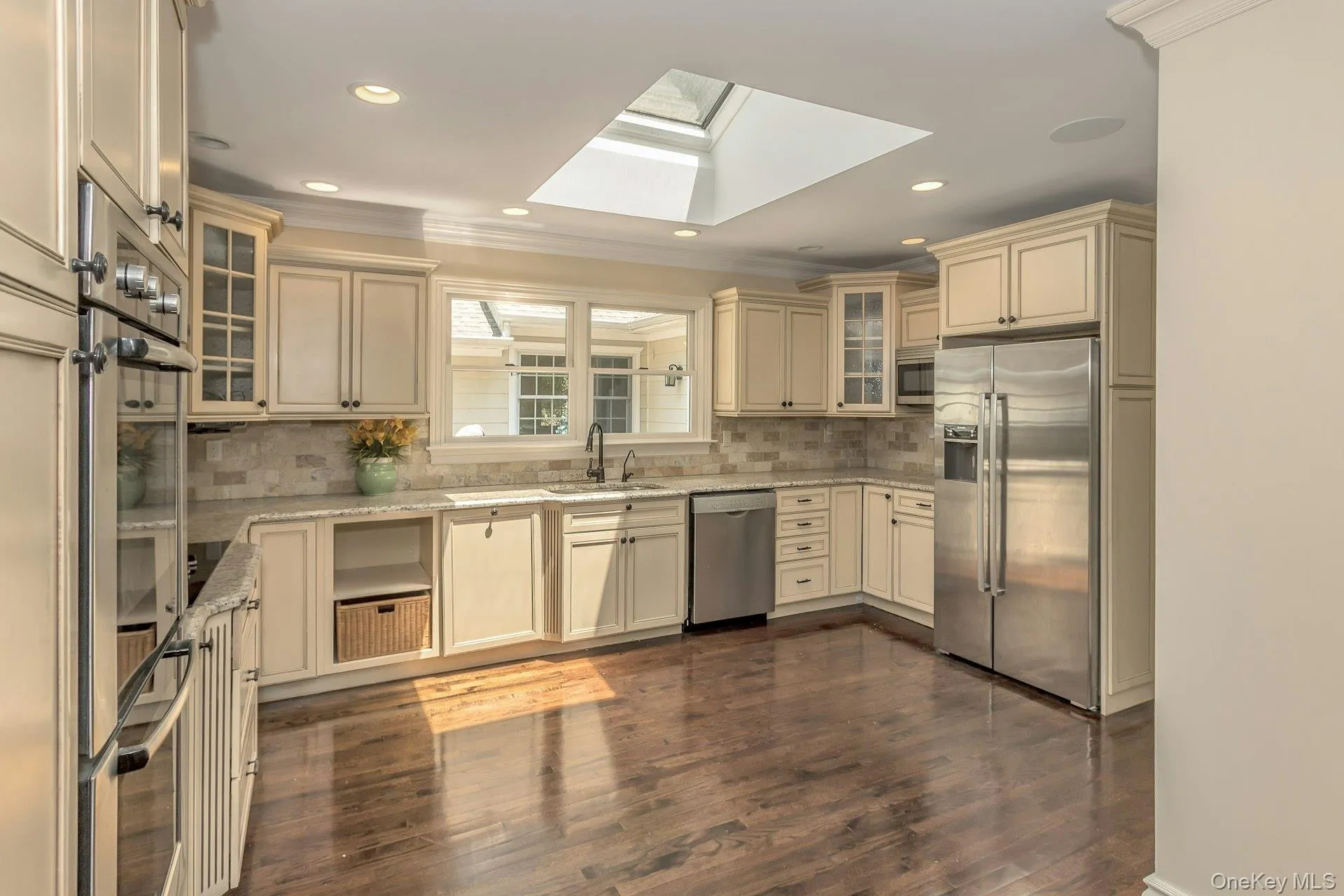 10 Laurel Cove Road, Oyster Bay, NY, 4 Bedrooms Bedrooms, 9 Rooms Rooms,3 BathroomsBathrooms,Residential,For Rent,Laurel Cove,0,1022649 10 Laurel Cove Road, Oyster Bay, NY, 4 Bedrooms Bedrooms, 9 Rooms Rooms,3 BathroomsBathrooms,Residential,For Rent,Laurel Cove,0,1022649