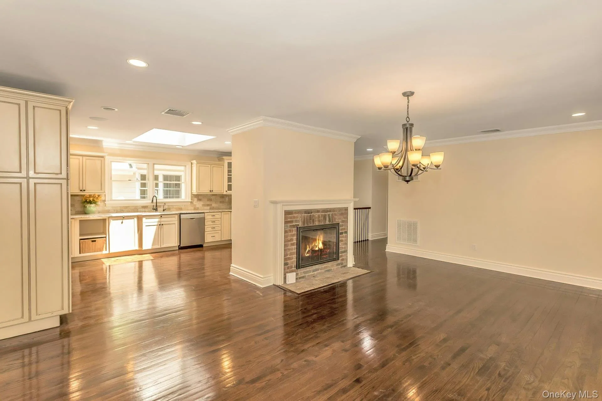 10 Laurel Cove Road, Oyster Bay, NY, 4 Bedrooms Bedrooms, 9 Rooms Rooms,3 BathroomsBathrooms,Residential,For Rent,Laurel Cove,0,1022649 10 Laurel Cove Road, Oyster Bay, NY, 4 Bedrooms Bedrooms, 9 Rooms Rooms,3 BathroomsBathrooms,Residential,For Rent,Laurel Cove,0,1022649