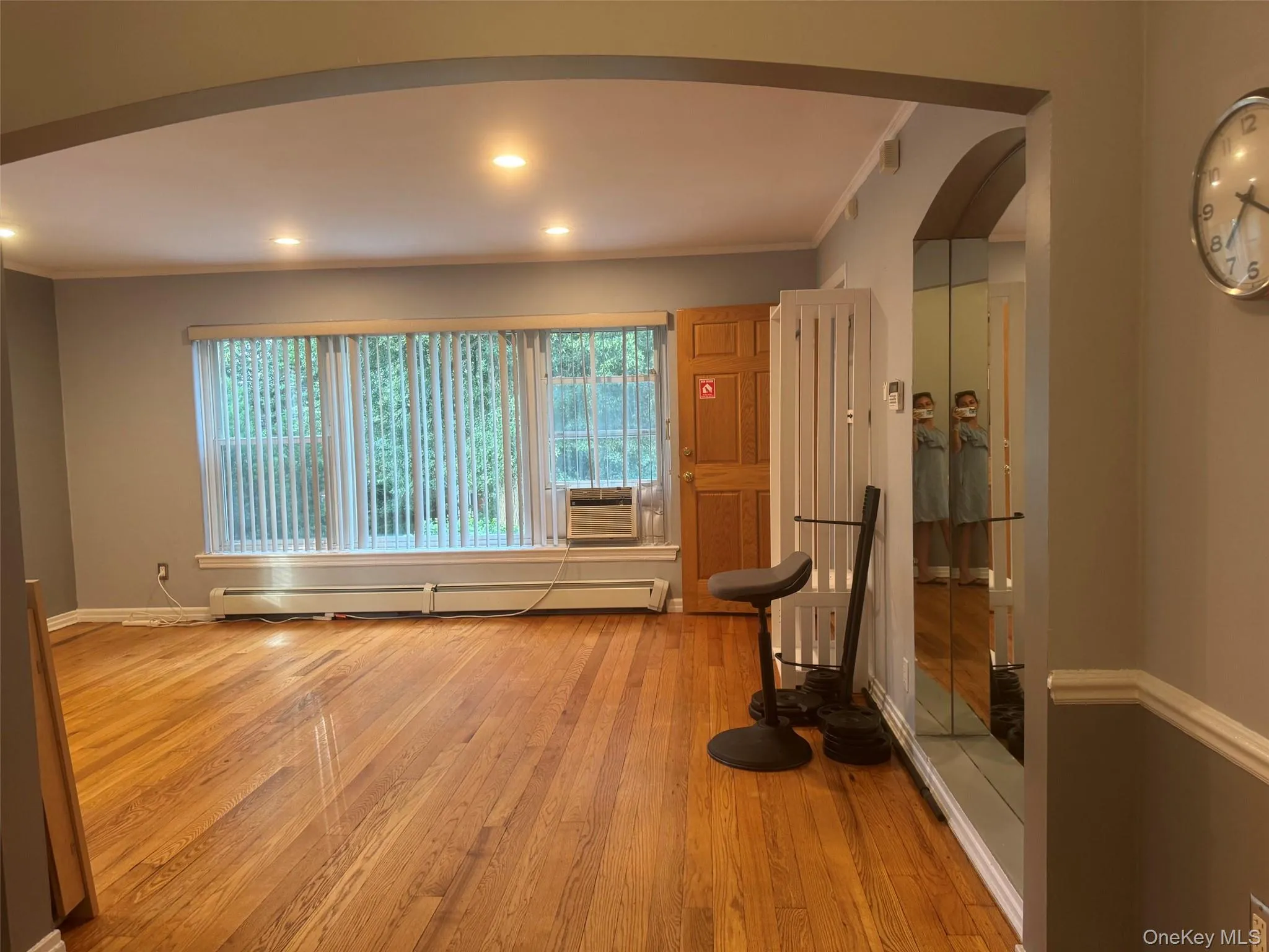 18 Linden Street, North Hempstead, NY, 2 Bedrooms Bedrooms, 5 Rooms Rooms,1 BathroomBathrooms,Residential Lease,For Rent,Linden,0,1022652 18 Linden Street, North Hempstead, NY, 2 Bedrooms Bedrooms, 5 Rooms Rooms,1 BathroomBathrooms,Residential Lease,For Rent,Linden,0,1022652