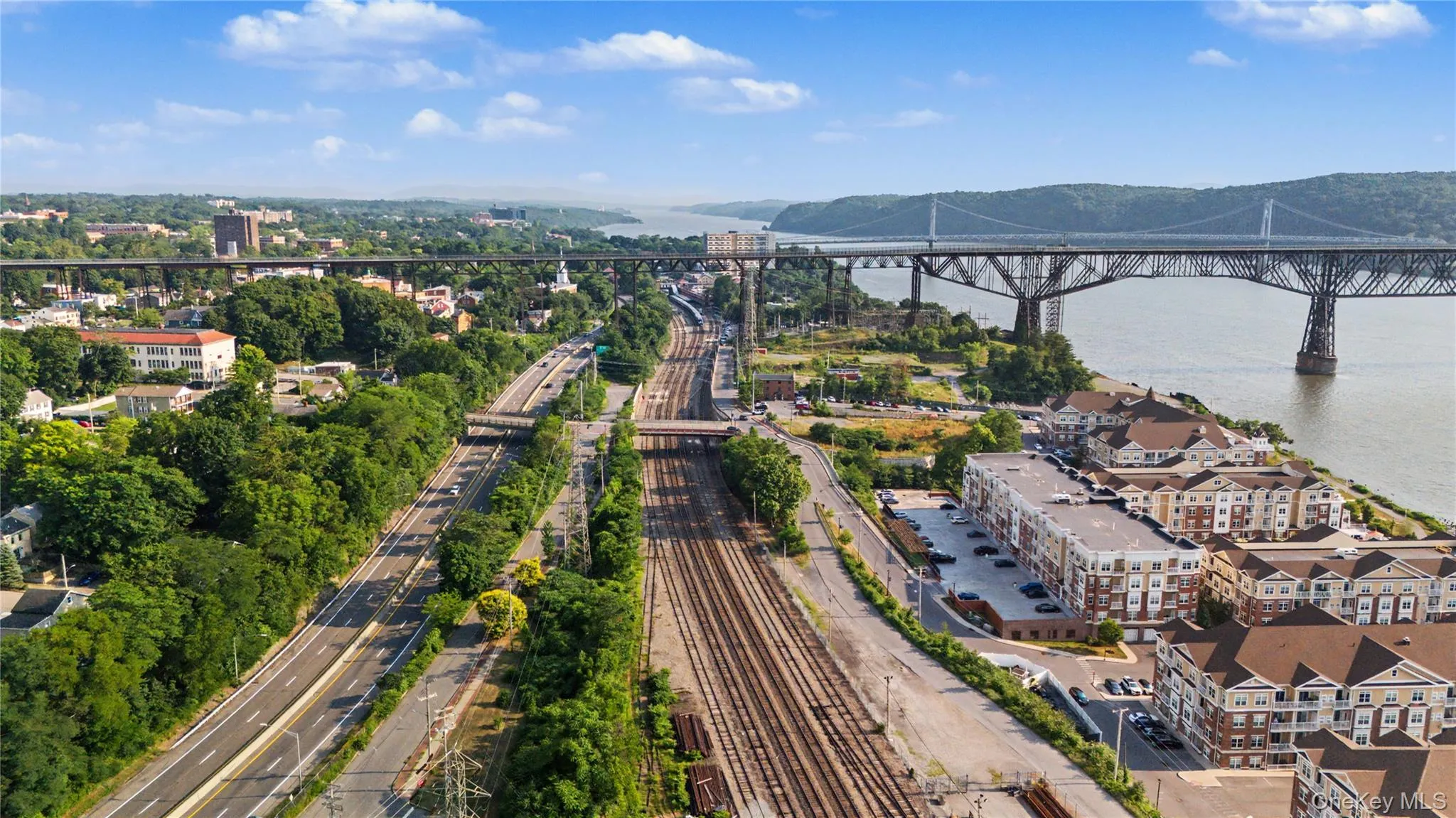 39 Spruce Street, Poughkeepsie, NY, 4 Bedrooms Bedrooms, 9 Rooms Rooms,2 BathroomsBathrooms,Residential,For Rent,Spruce,0,1022653 39 Spruce Street, Poughkeepsie, NY, 4 Bedrooms Bedrooms, 9 Rooms Rooms,2 BathroomsBathrooms,Residential,For Rent,Spruce,0,1022653
