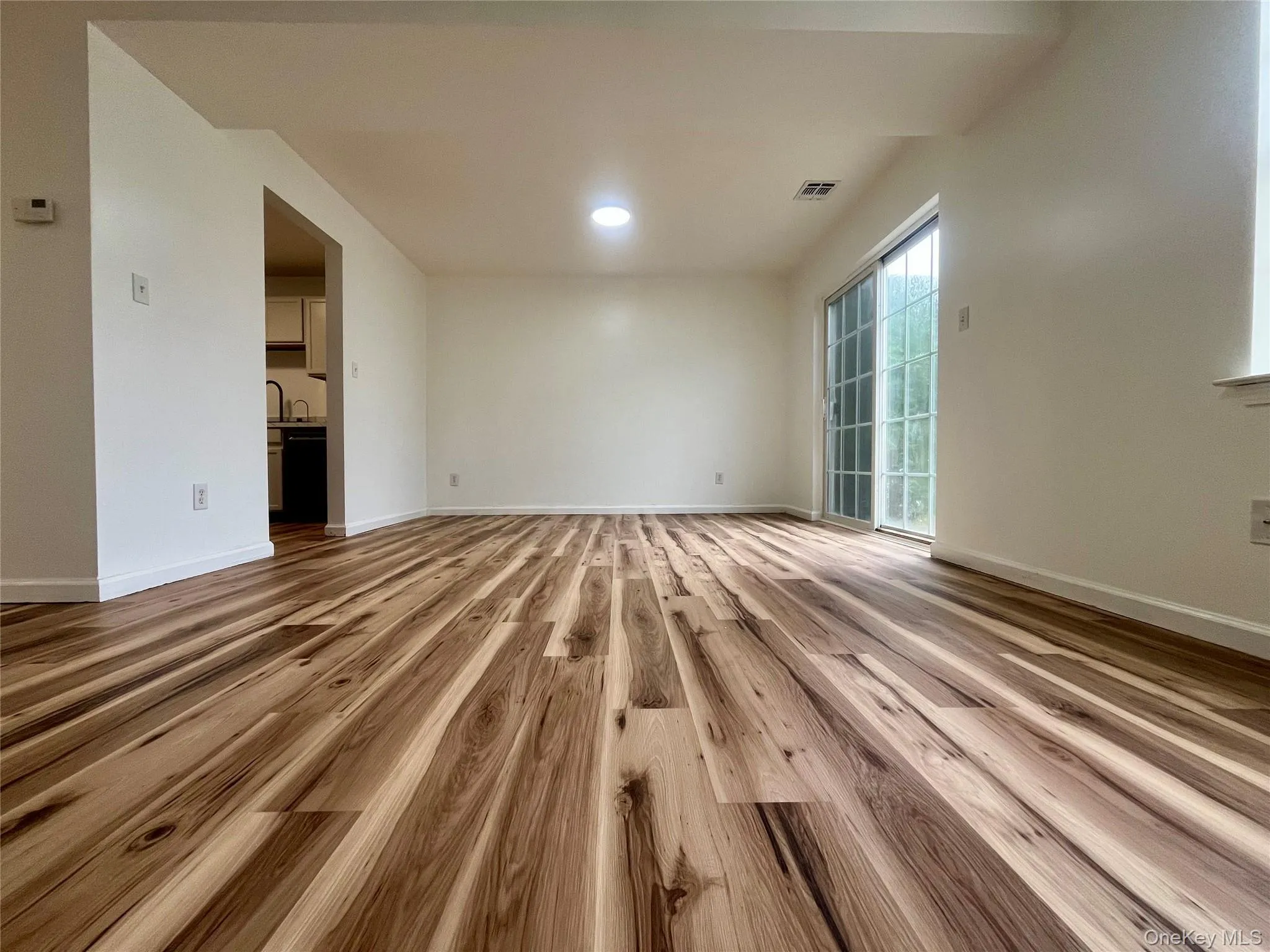 49 Woodlake Drive, Middletown, NY, 3 Bedrooms Bedrooms, 6 Rooms Rooms,1 BathroomBathrooms,Residential Lease,For Rent,Woodlake,0,1022659 49 Woodlake Drive, Middletown, NY, 3 Bedrooms Bedrooms, 6 Rooms Rooms,1 BathroomBathrooms,Residential Lease,For Rent,Woodlake,0,1022659
