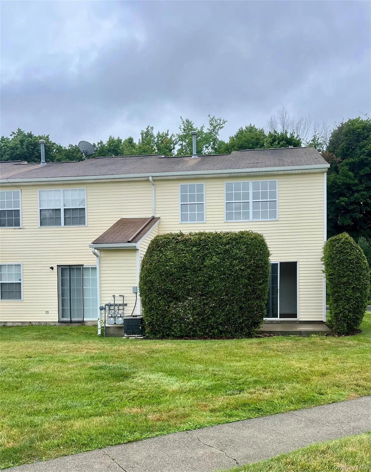 49 Woodlake Drive, Middletown, NY, 3 Bedrooms Bedrooms, 6 Rooms Rooms,1 BathroomBathrooms,Residential Lease,For Rent,Woodlake,0,1022659 49 Woodlake Drive, Middletown, NY, 3 Bedrooms Bedrooms, 6 Rooms Rooms,1 BathroomBathrooms,Residential Lease,For Rent,Woodlake,0,1022659