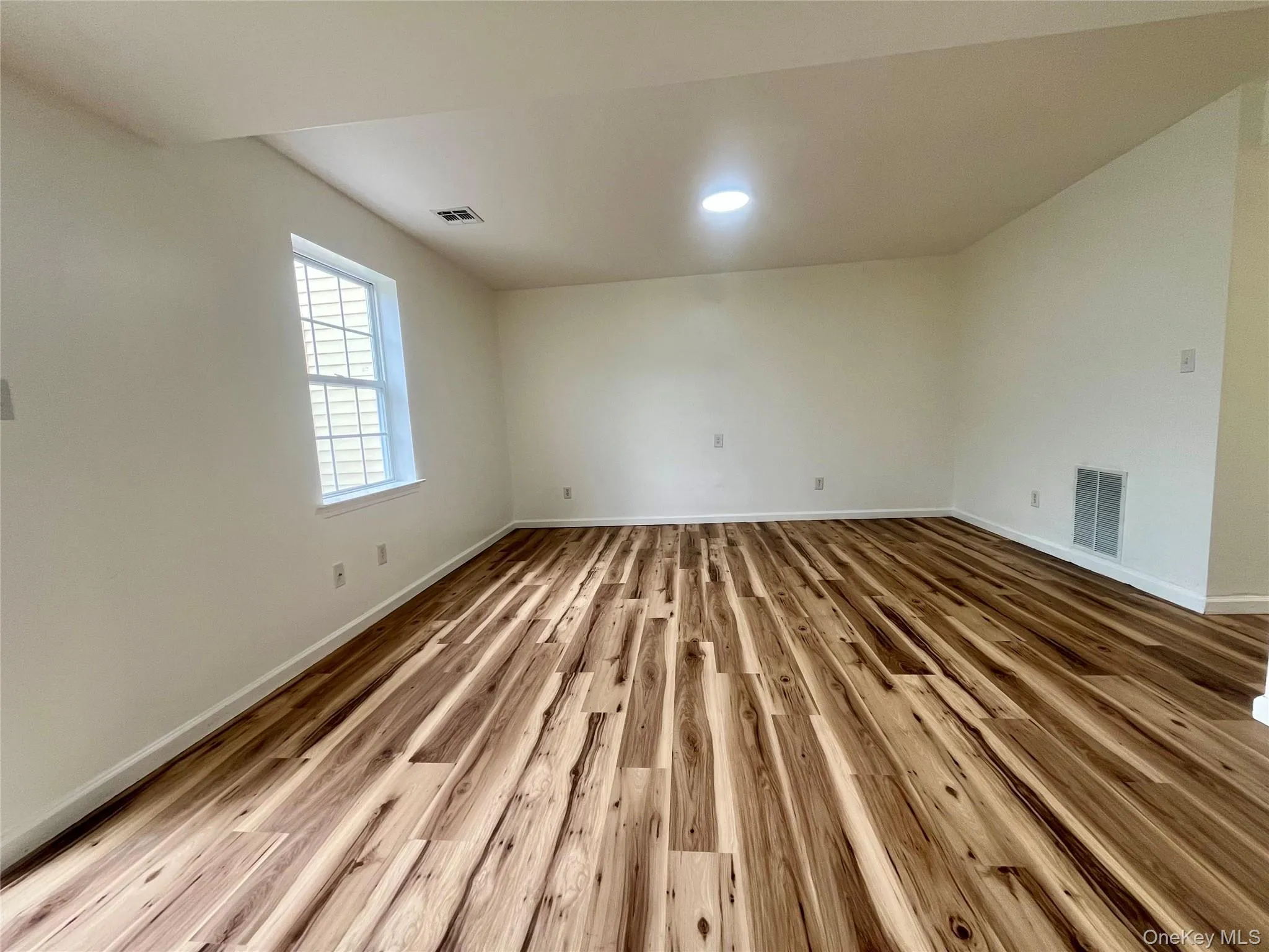 49 Woodlake Drive, Middletown, NY, 3 Bedrooms Bedrooms, 6 Rooms Rooms,1 BathroomBathrooms,Residential Lease,For Rent,Woodlake,0,1022659 49 Woodlake Drive, Middletown, NY, 3 Bedrooms Bedrooms, 6 Rooms Rooms,1 BathroomBathrooms,Residential Lease,For Rent,Woodlake,0,1022659