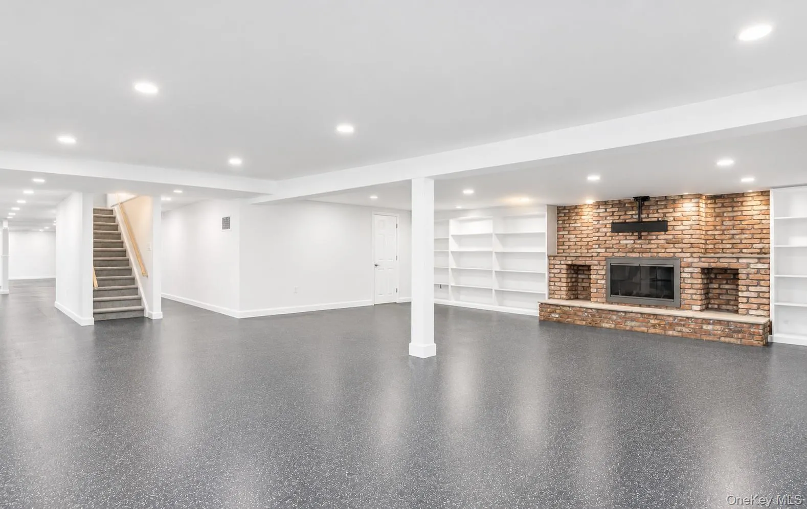 15 Tiber Road, Oyster Bay, NY, 5 Bedrooms Bedrooms, 9 Rooms Rooms,3 BathroomsBathrooms,Residential,For Rent,Tiber,0,1022670 15 Tiber Road, Oyster Bay, NY, 5 Bedrooms Bedrooms, 9 Rooms Rooms,3 BathroomsBathrooms,Residential,For Rent,Tiber,0,1022670