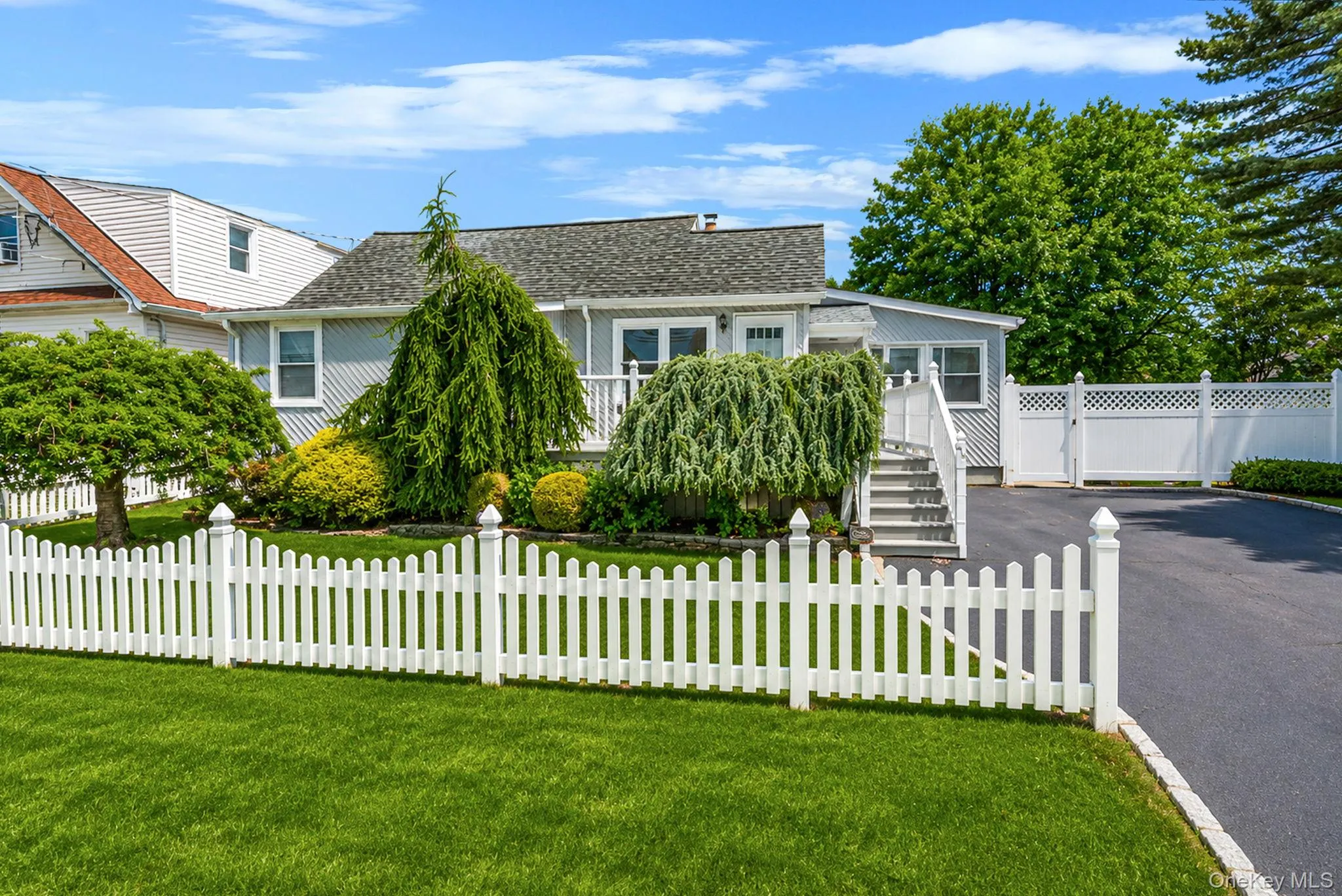 426 4th Street, Babylon, NY, 3 Bedrooms Bedrooms, 8 Rooms Rooms,2 BathroomsBathrooms,Residential,For Rent,4th,0,1022671 426 4th Street, Babylon, NY, 3 Bedrooms Bedrooms, 8 Rooms Rooms,2 BathroomsBathrooms,Residential,For Rent,4th,0,1022671
