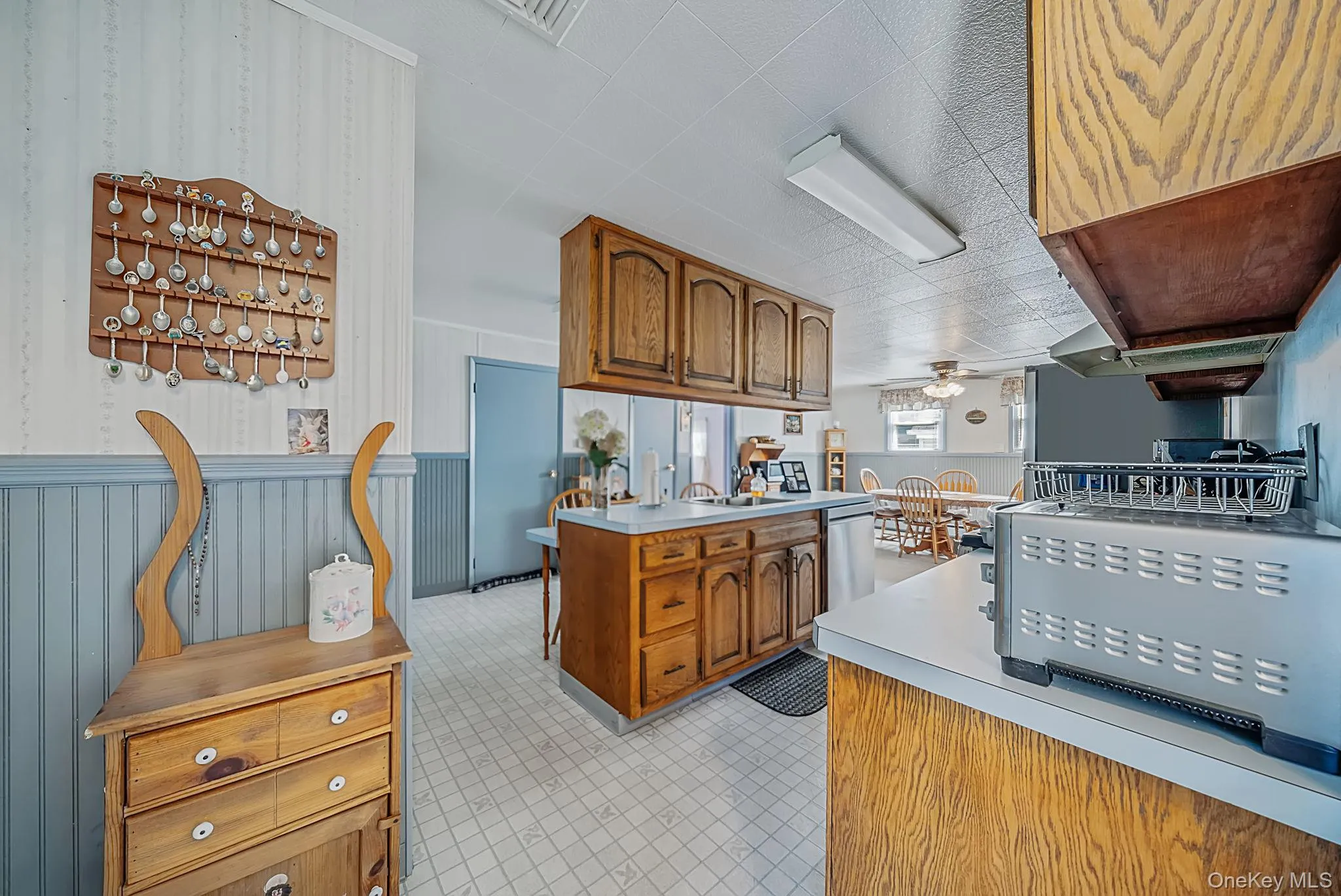 426 4th Street, Babylon, NY, 3 Bedrooms Bedrooms, 8 Rooms Rooms,2 BathroomsBathrooms,Residential,For Rent,4th,0,1022671 426 4th Street, Babylon, NY, 3 Bedrooms Bedrooms, 8 Rooms Rooms,2 BathroomsBathrooms,Residential,For Rent,4th,0,1022671