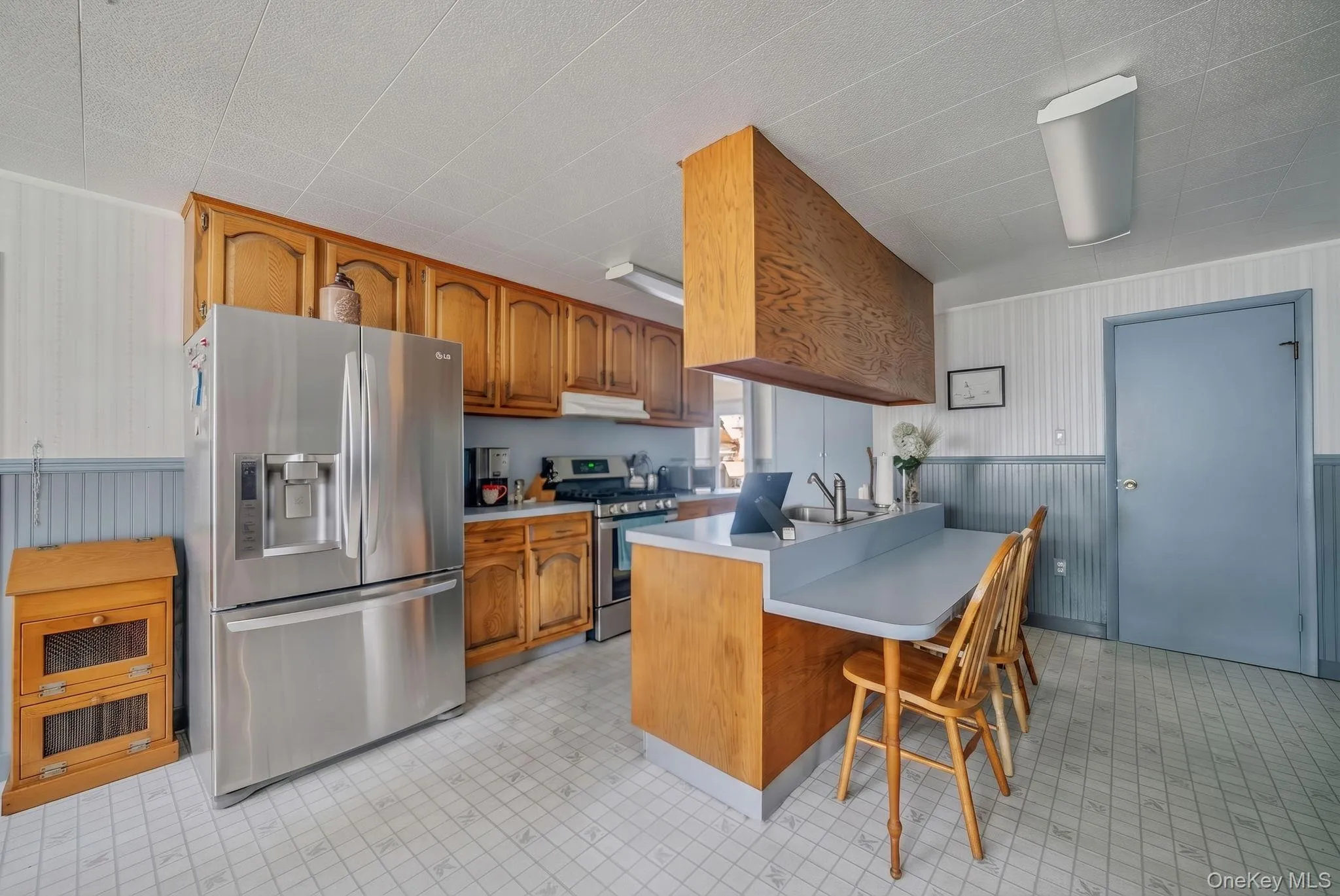 426 4th Street, Babylon, NY, 3 Bedrooms Bedrooms, 8 Rooms Rooms,2 BathroomsBathrooms,Residential,For Rent,4th,0,1022671 426 4th Street, Babylon, NY, 3 Bedrooms Bedrooms, 8 Rooms Rooms,2 BathroomsBathrooms,Residential,For Rent,4th,0,1022671