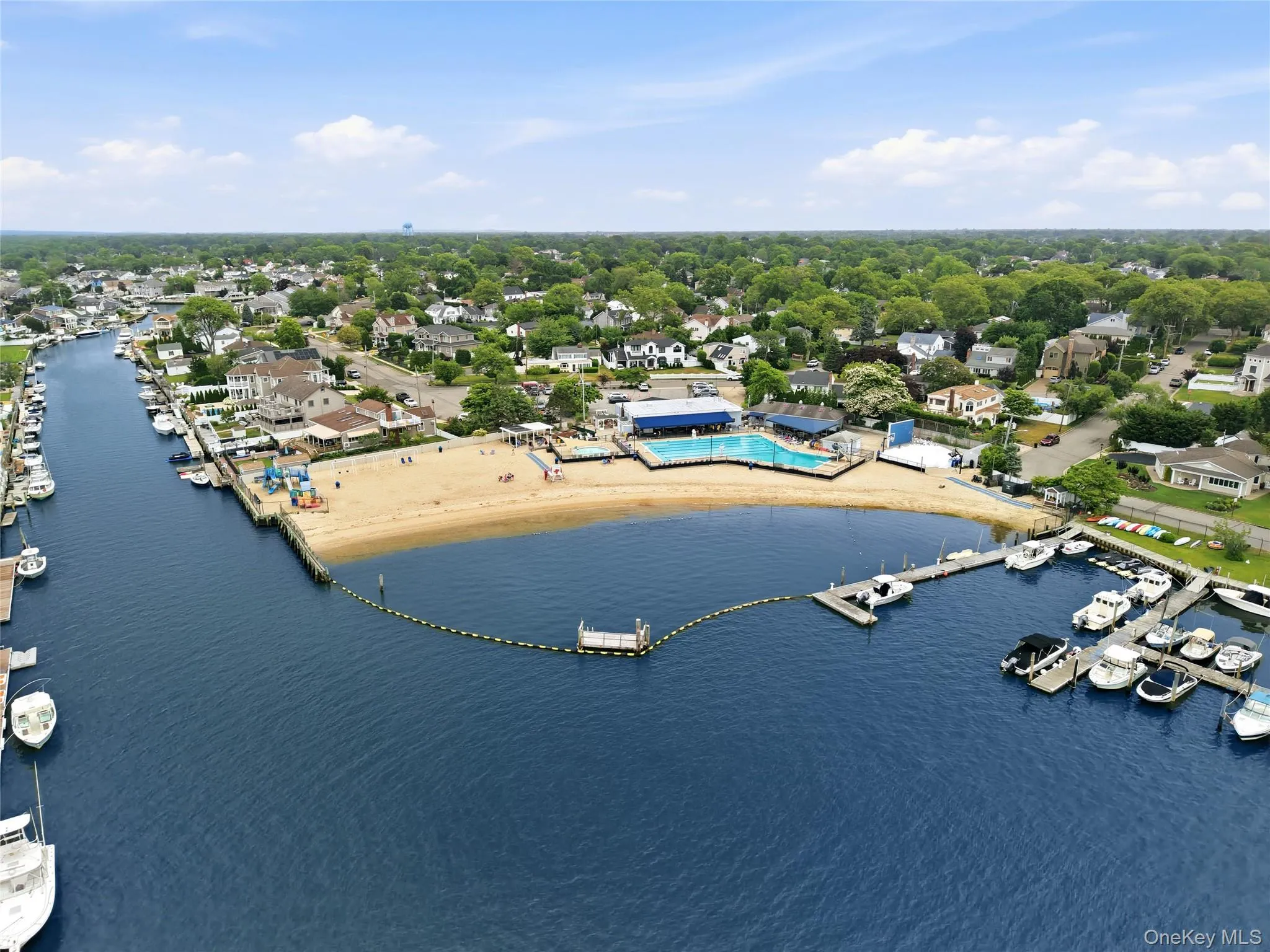 17 Mohawk Place, Oyster Bay, NY, 3 Bedrooms Bedrooms, 7 Rooms Rooms,3 BathroomsBathrooms,Residential,For Rent,Mohawk,0,1022675 17 Mohawk Place, Oyster Bay, NY, 3 Bedrooms Bedrooms, 7 Rooms Rooms,3 BathroomsBathrooms,Residential,For Rent,Mohawk,0,1022675