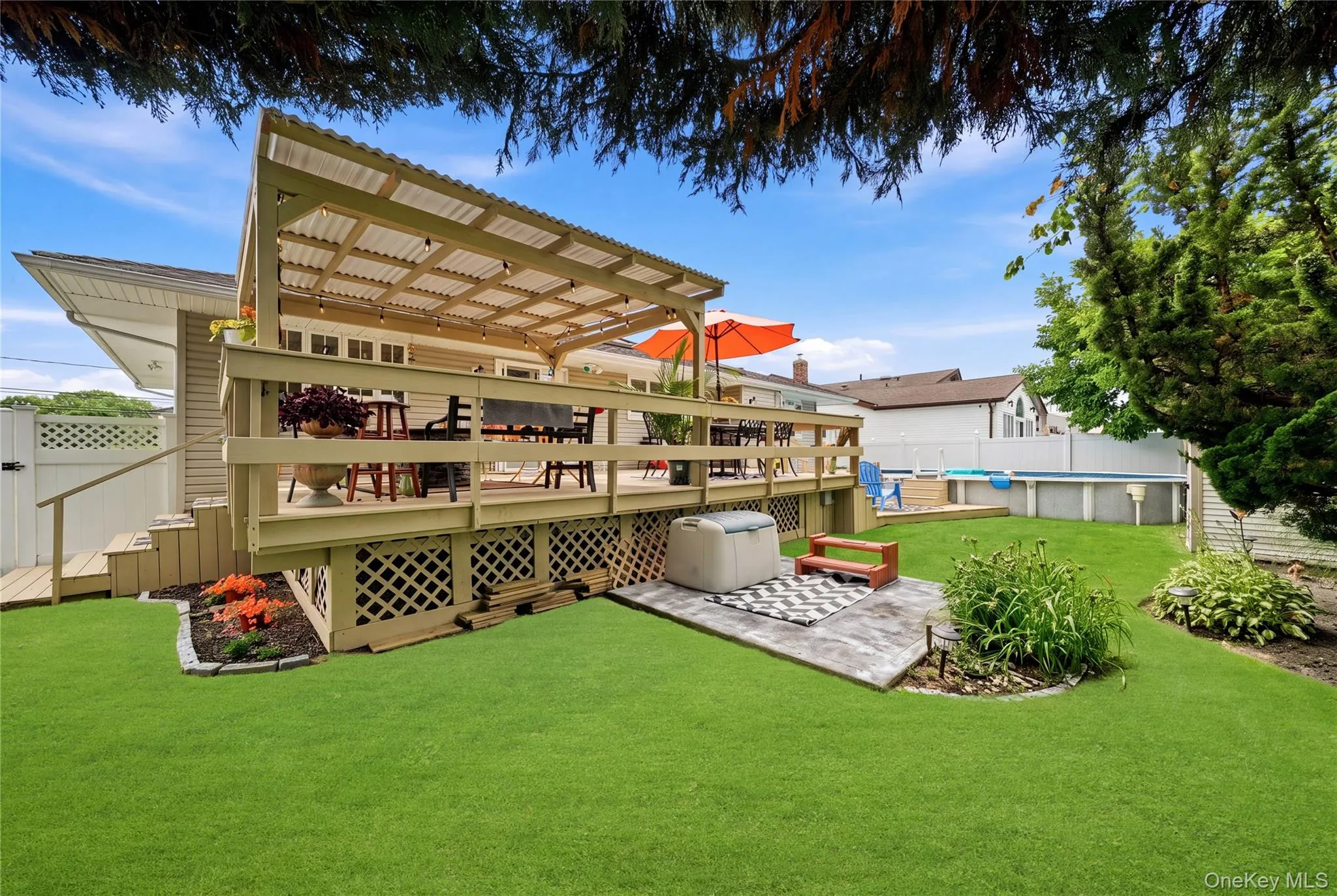 17 Mohawk Place, Oyster Bay, NY, 3 Bedrooms Bedrooms, 7 Rooms Rooms,3 BathroomsBathrooms,Residential,For Rent,Mohawk,0,1022675 17 Mohawk Place, Oyster Bay, NY, 3 Bedrooms Bedrooms, 7 Rooms Rooms,3 BathroomsBathrooms,Residential,For Rent,Mohawk,0,1022675
