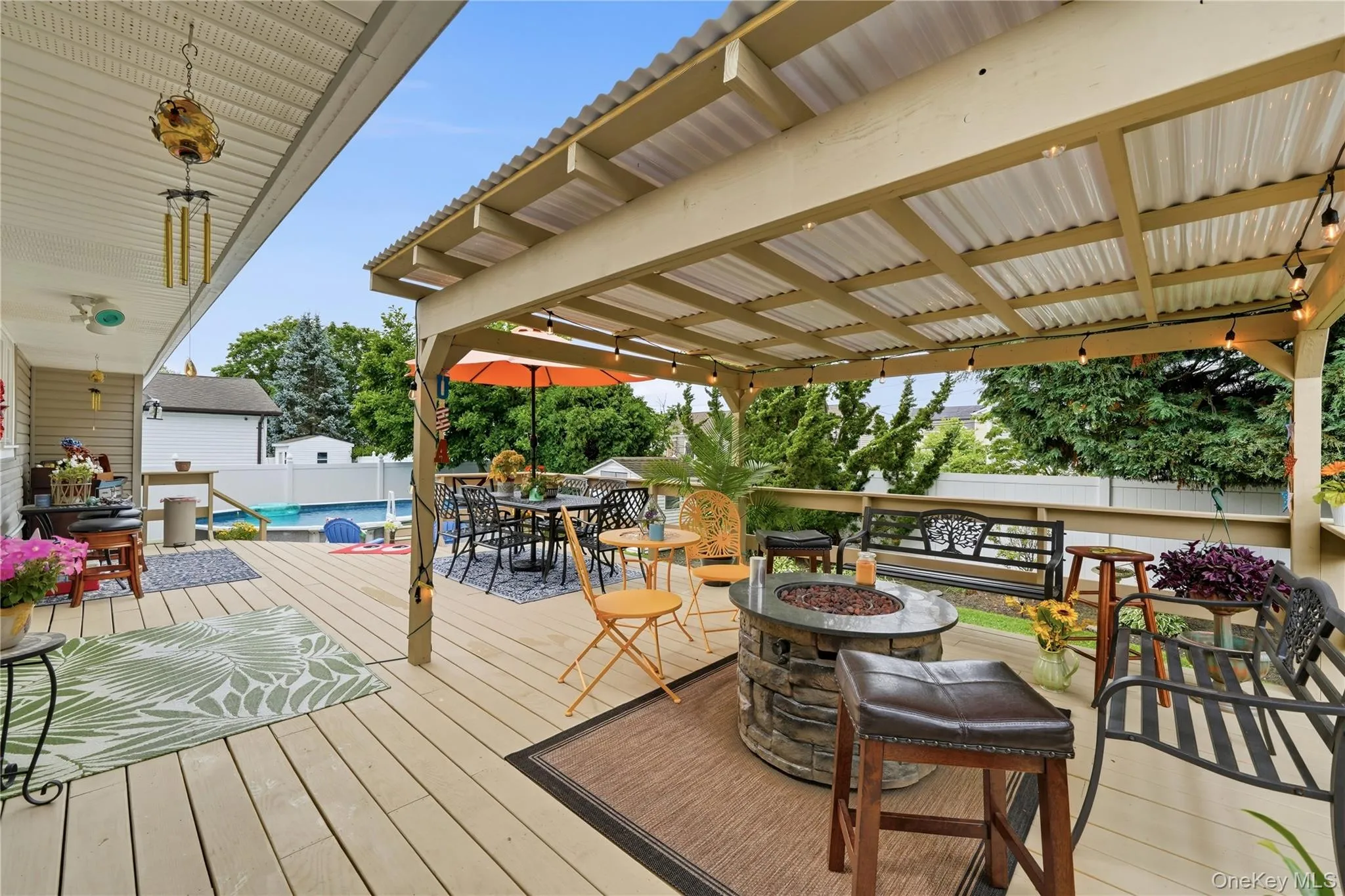 17 Mohawk Place, Oyster Bay, NY, 3 Bedrooms Bedrooms, 7 Rooms Rooms,3 BathroomsBathrooms,Residential,For Rent,Mohawk,0,1022675 17 Mohawk Place, Oyster Bay, NY, 3 Bedrooms Bedrooms, 7 Rooms Rooms,3 BathroomsBathrooms,Residential,For Rent,Mohawk,0,1022675