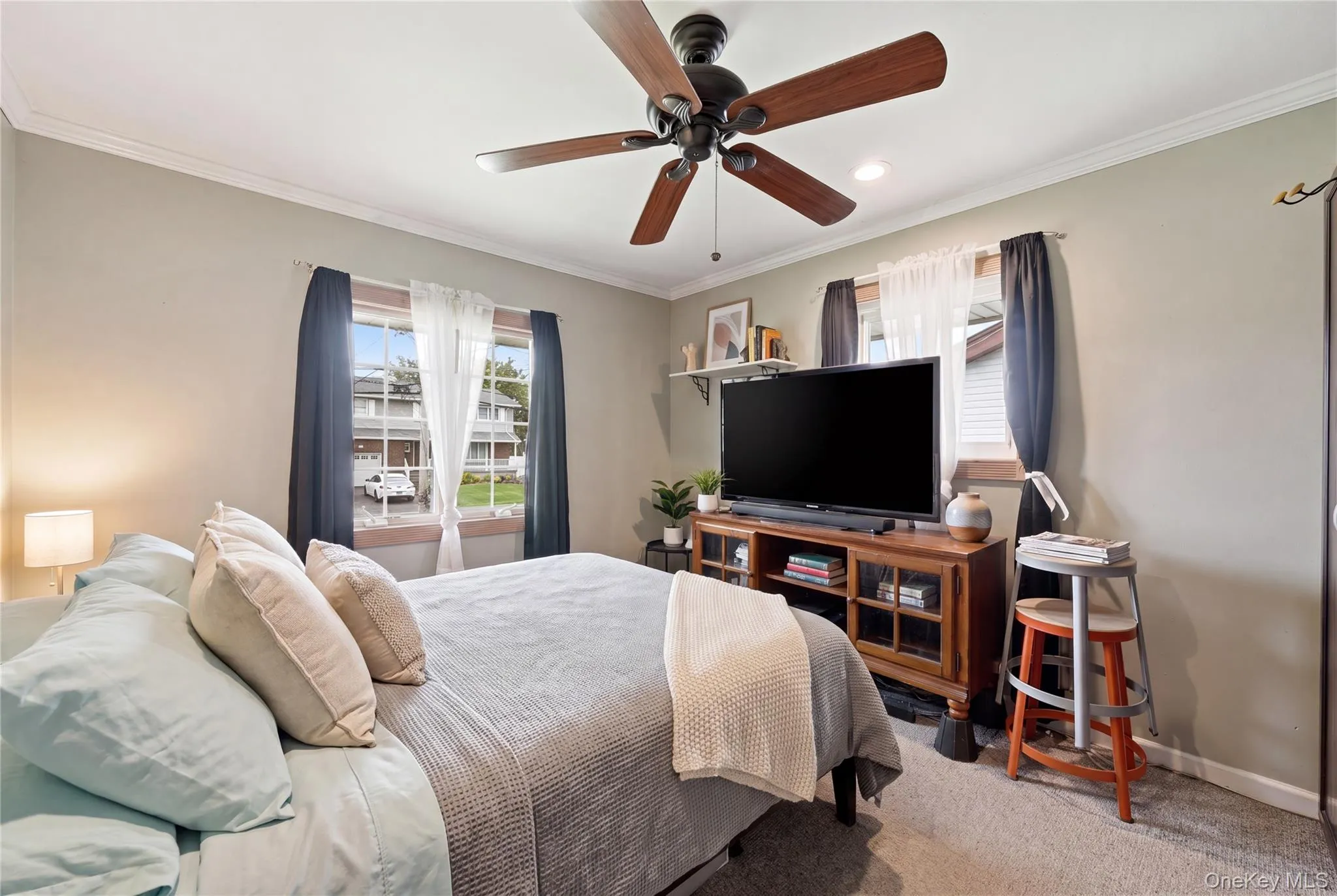 17 Mohawk Place, Oyster Bay, NY, 3 Bedrooms Bedrooms, 7 Rooms Rooms,3 BathroomsBathrooms,Residential,For Rent,Mohawk,0,1022675 17 Mohawk Place, Oyster Bay, NY, 3 Bedrooms Bedrooms, 7 Rooms Rooms,3 BathroomsBathrooms,Residential,For Rent,Mohawk,0,1022675