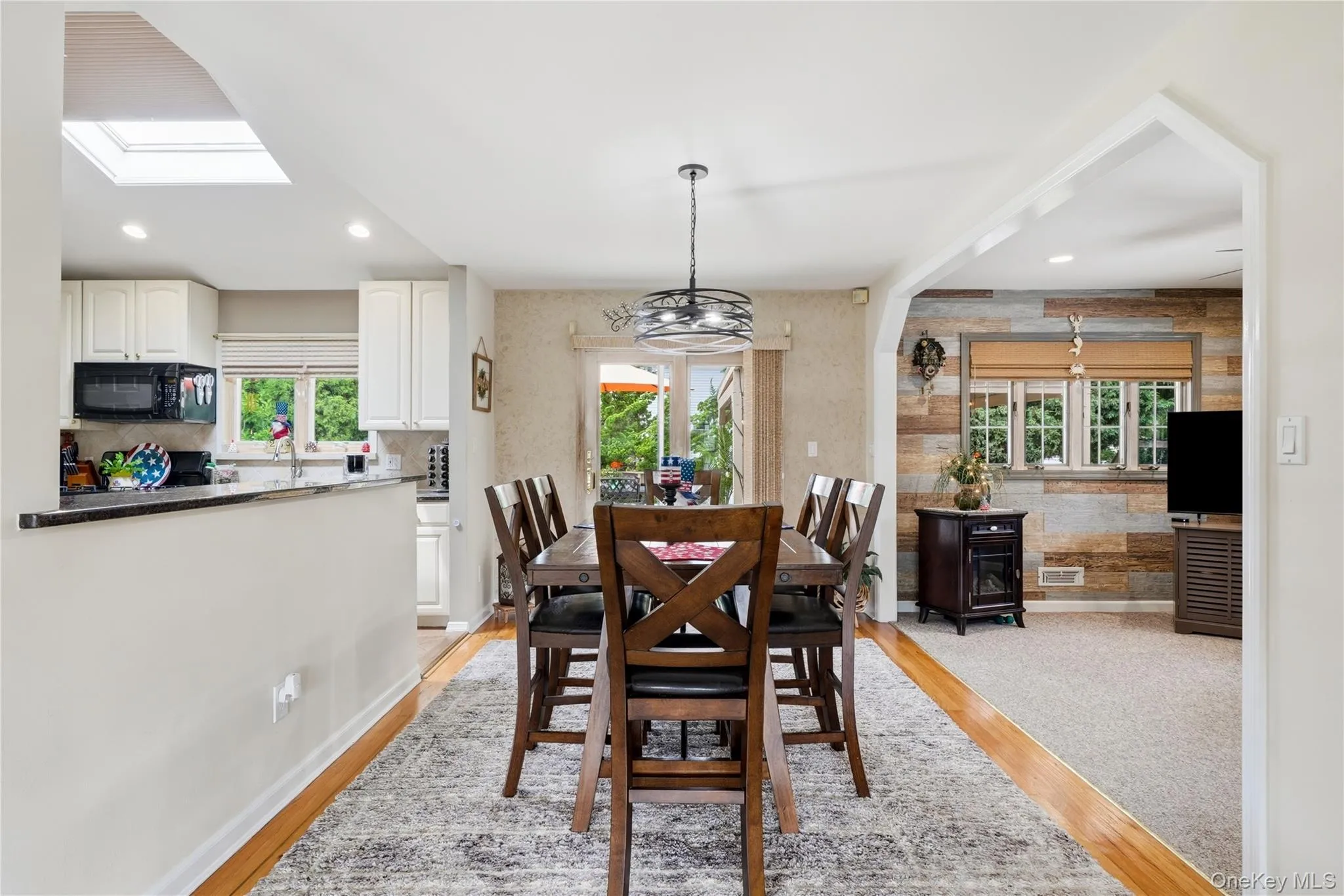 17 Mohawk Place, Oyster Bay, NY, 3 Bedrooms Bedrooms, 7 Rooms Rooms,3 BathroomsBathrooms,Residential,For Rent,Mohawk,0,1022675 17 Mohawk Place, Oyster Bay, NY, 3 Bedrooms Bedrooms, 7 Rooms Rooms,3 BathroomsBathrooms,Residential,For Rent,Mohawk,0,1022675