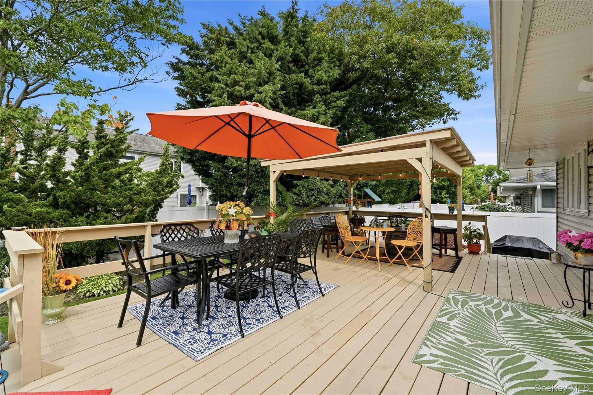 17 Mohawk Place, Oyster Bay, NY, 3 Bedrooms Bedrooms, 7 Rooms Rooms,3 BathroomsBathrooms,Residential,For Rent,Mohawk,0,1022675 17 Mohawk Place, Oyster Bay, NY, 3 Bedrooms Bedrooms, 7 Rooms Rooms,3 BathroomsBathrooms,Residential,For Rent,Mohawk,0,1022675