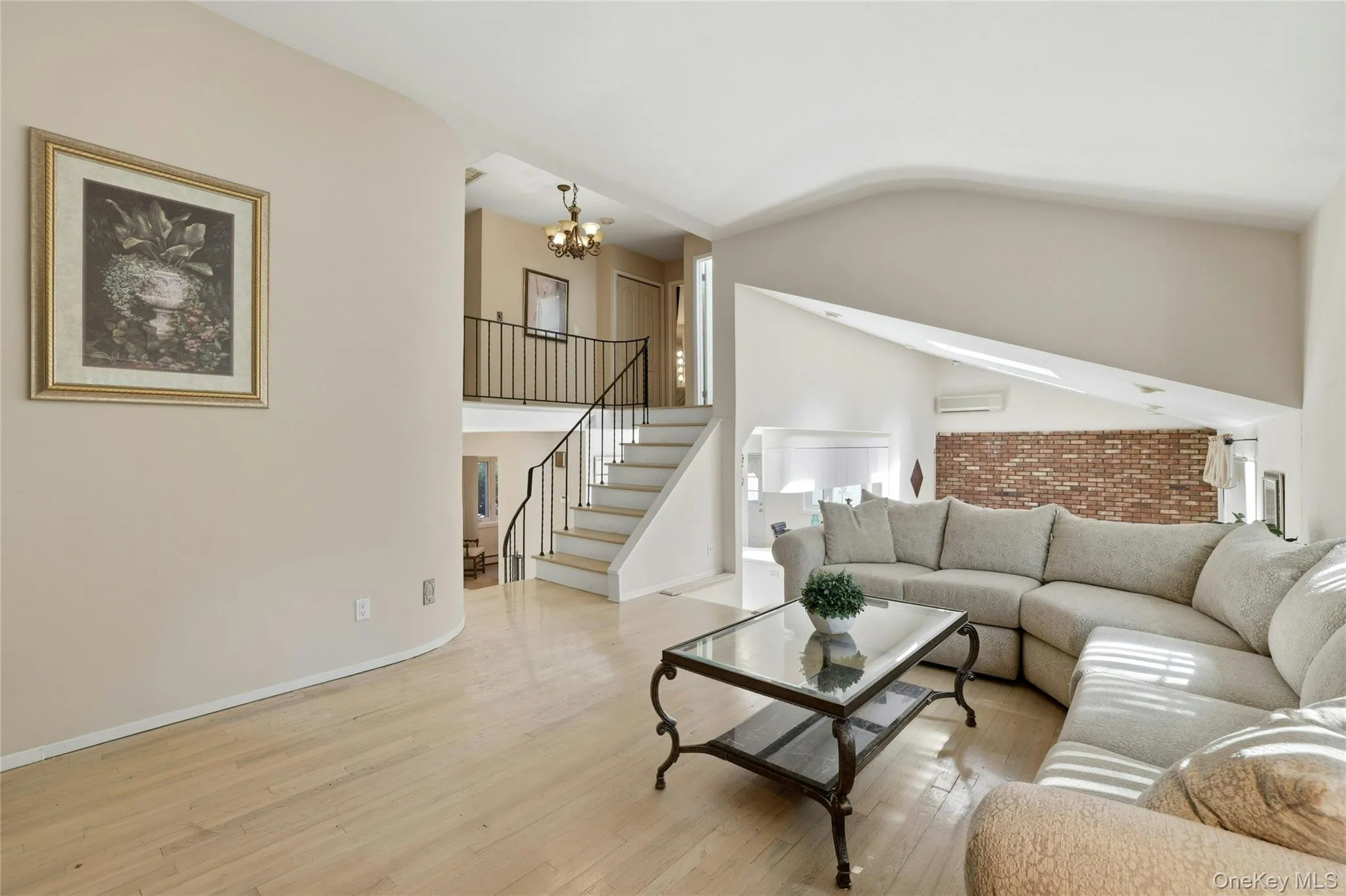 3 King Avenue, Huntington, NY, 4 Bedrooms Bedrooms, 8 Rooms Rooms,2 BathroomsBathrooms,Residential,For Rent,King,0,1022676 3 King Avenue, Huntington, NY, 4 Bedrooms Bedrooms, 8 Rooms Rooms,2 BathroomsBathrooms,Residential,For Rent,King,0,1022676