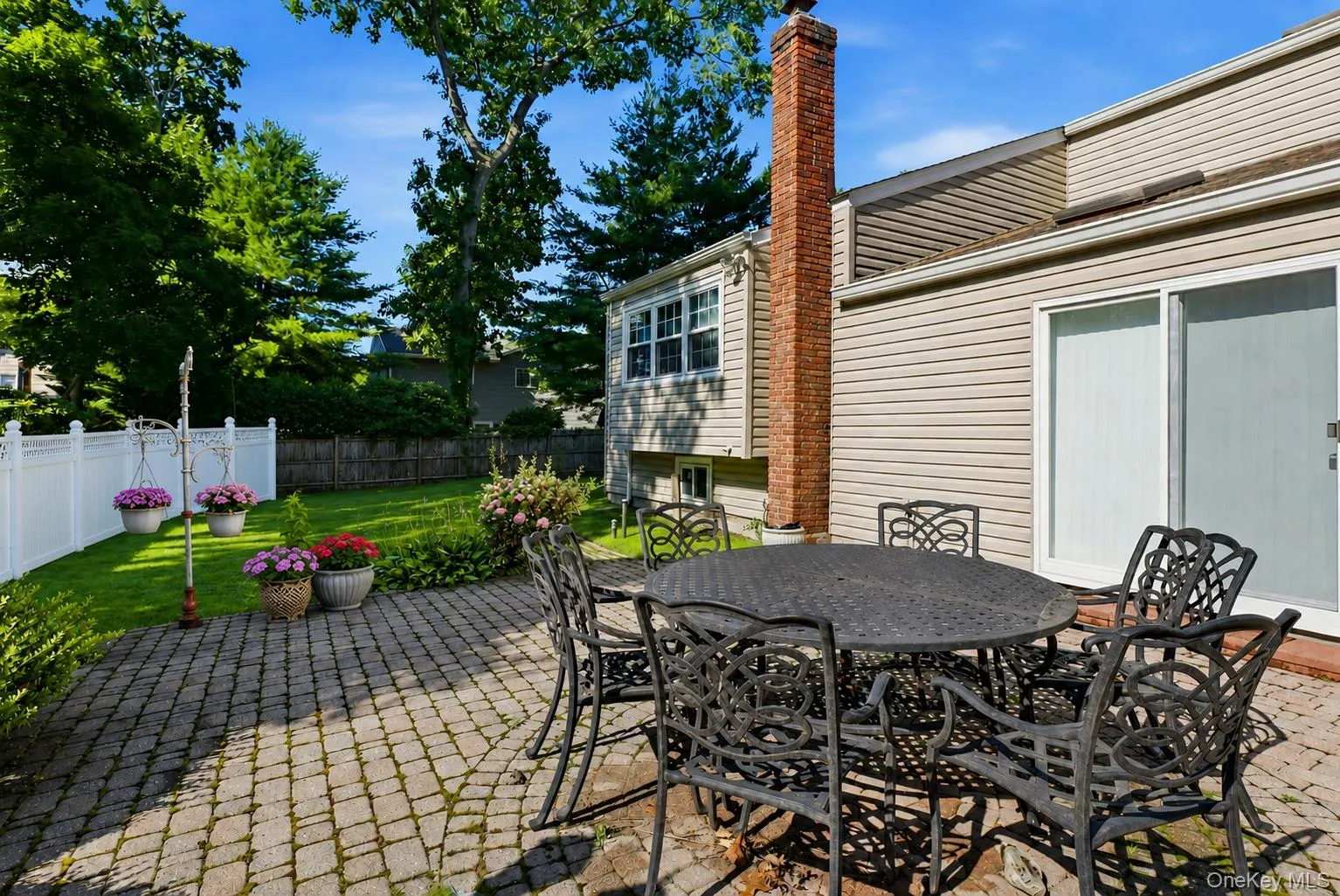 3 King Avenue, Huntington, NY, 4 Bedrooms Bedrooms, 8 Rooms Rooms,2 BathroomsBathrooms,Residential,For Rent,King,0,1022676 3 King Avenue, Huntington, NY, 4 Bedrooms Bedrooms, 8 Rooms Rooms,2 BathroomsBathrooms,Residential,For Rent,King,0,1022676