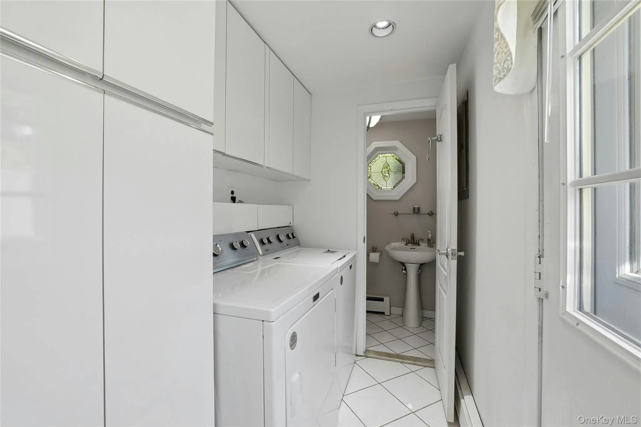 3 King Avenue, Huntington, NY, 4 Bedrooms Bedrooms, 8 Rooms Rooms,2 BathroomsBathrooms,Residential,For Rent,King,0,1022676 3 King Avenue, Huntington, NY, 4 Bedrooms Bedrooms, 8 Rooms Rooms,2 BathroomsBathrooms,Residential,For Rent,King,0,1022676