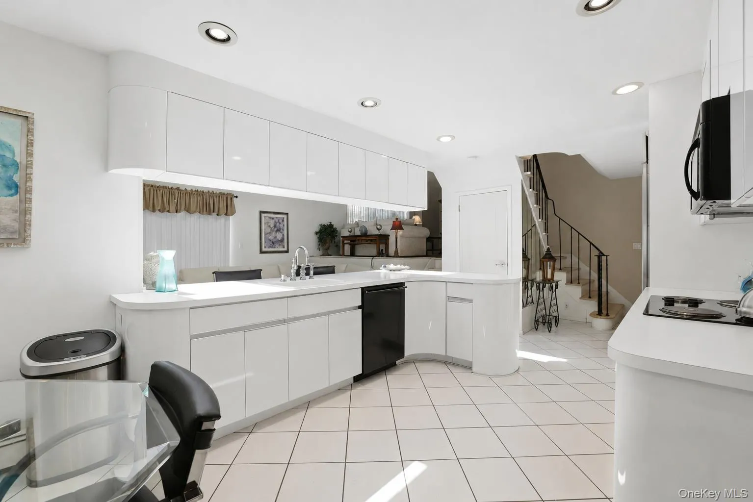 3 King Avenue, Huntington, NY, 4 Bedrooms Bedrooms, 8 Rooms Rooms,2 BathroomsBathrooms,Residential,For Rent,King,0,1022676 3 King Avenue, Huntington, NY, 4 Bedrooms Bedrooms, 8 Rooms Rooms,2 BathroomsBathrooms,Residential,For Rent,King,0,1022676