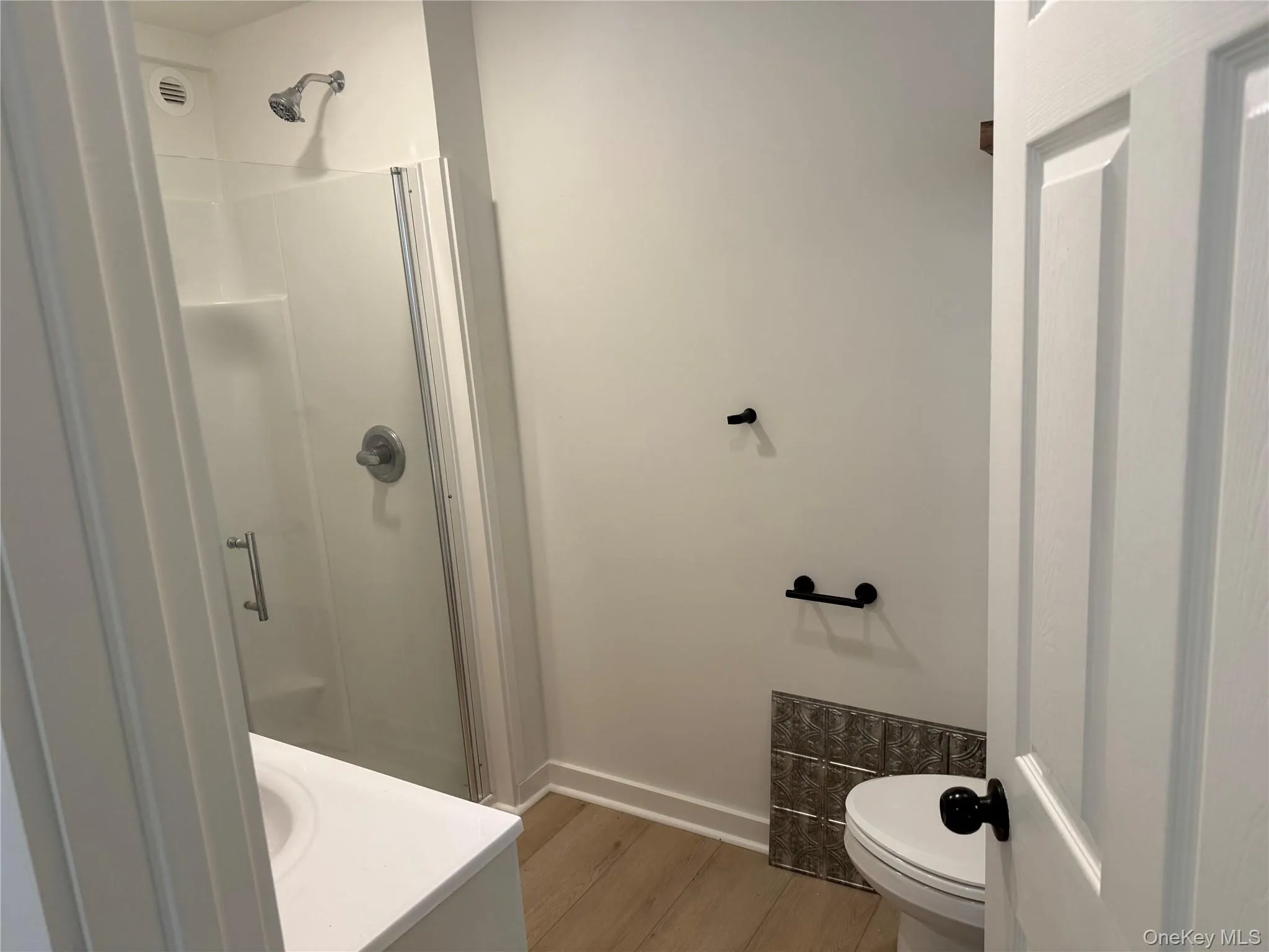 29 Thompson Street, Red Hook, NY, 3 Bedrooms Bedrooms, 5 Rooms Rooms,2 BathroomsBathrooms,Residential Lease,For Rent,Thompson,0,1022679 29 Thompson Street, Red Hook, NY, 3 Bedrooms Bedrooms, 5 Rooms Rooms,2 BathroomsBathrooms,Residential Lease,For Rent,Thompson,0,1022679